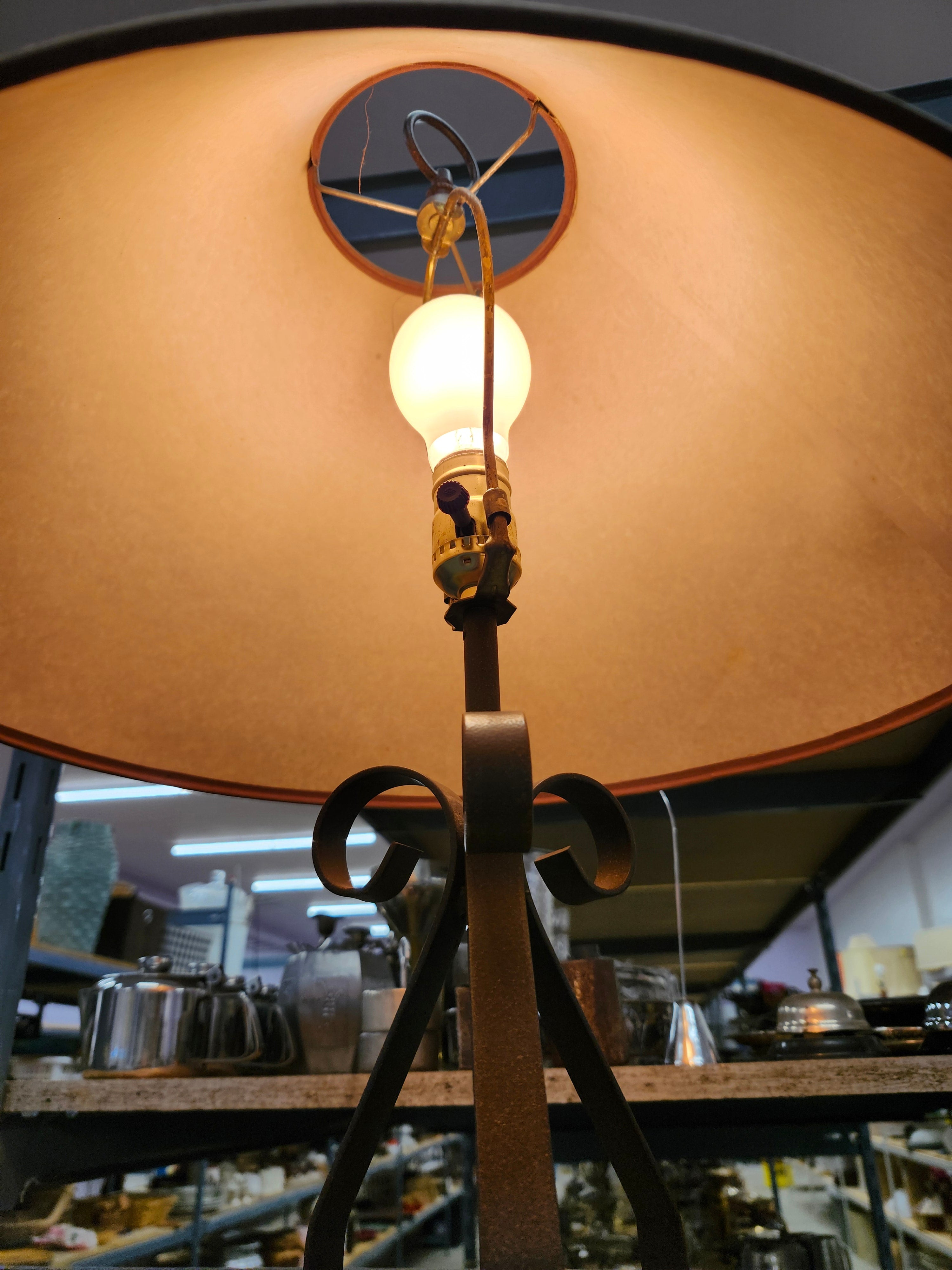 Tri Lamp