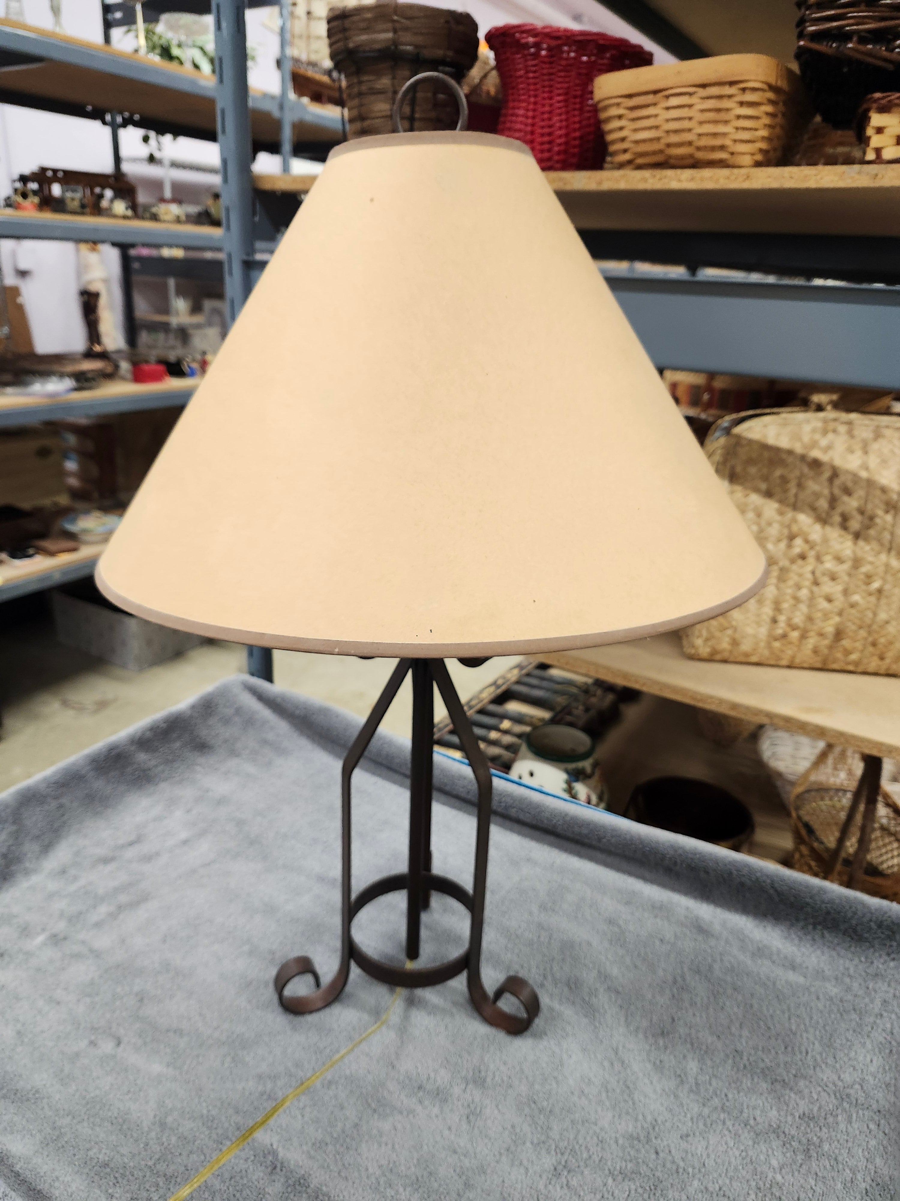 Tri Lamp