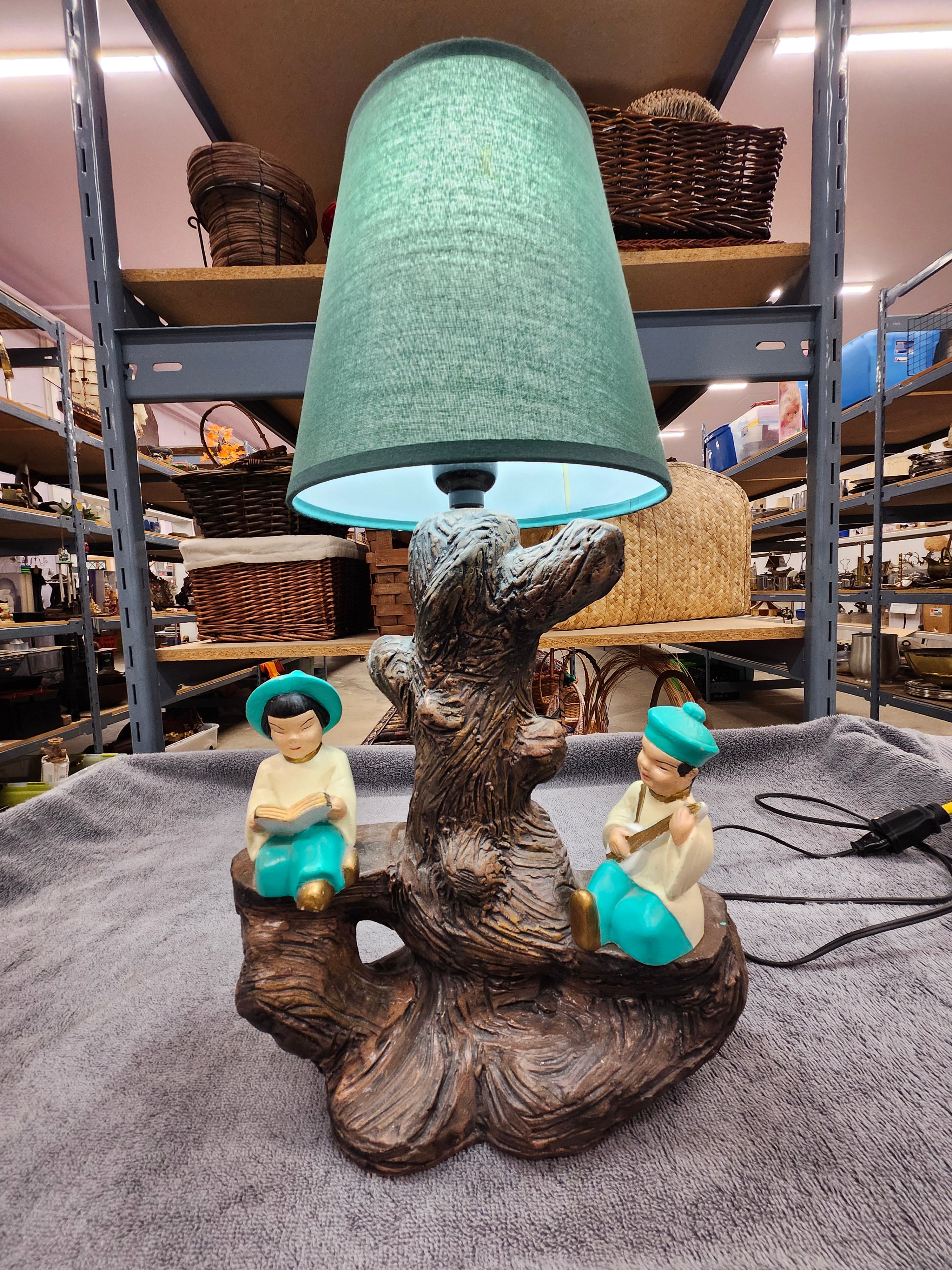 Table top lamp
