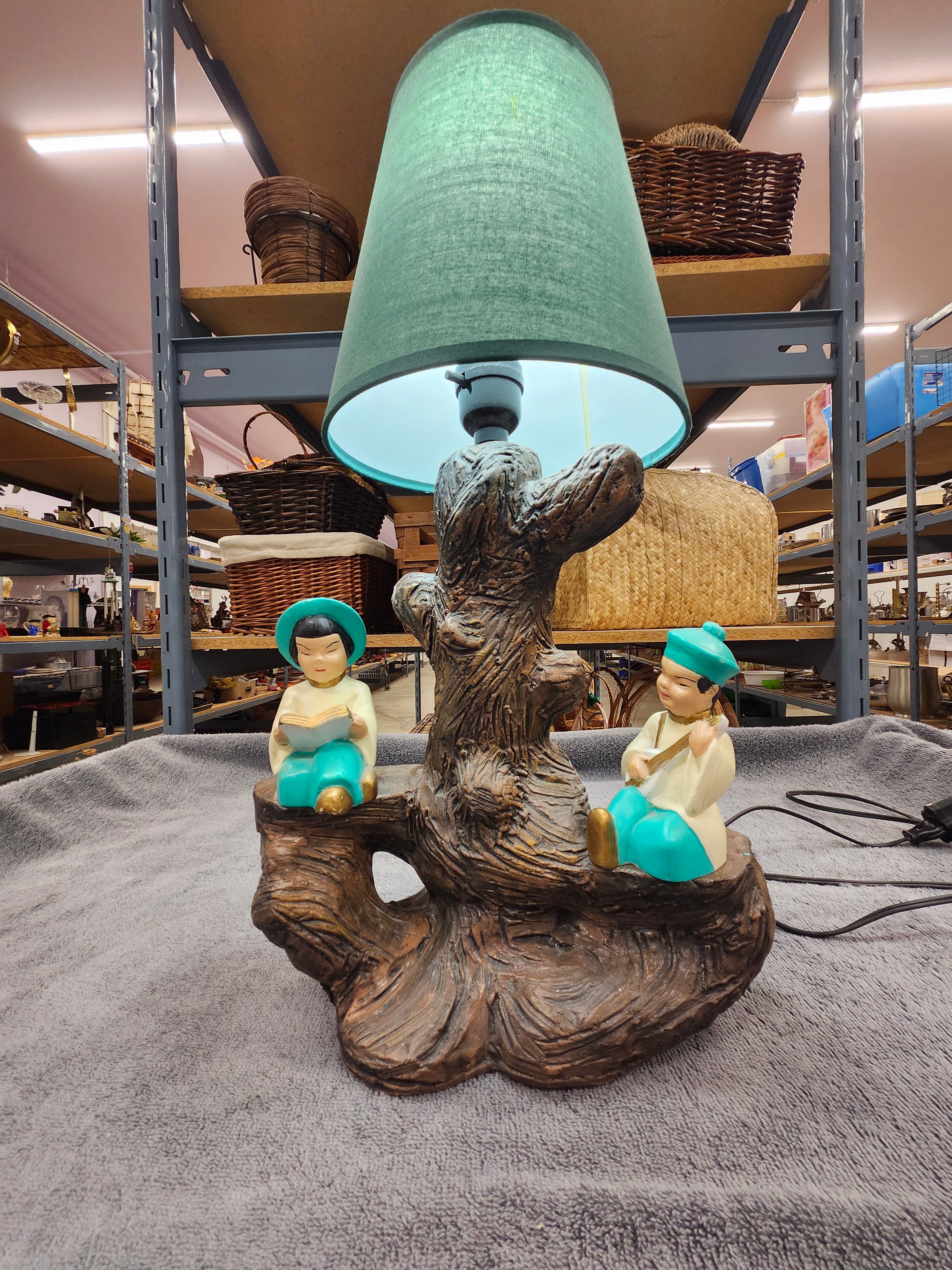 Table top lamp