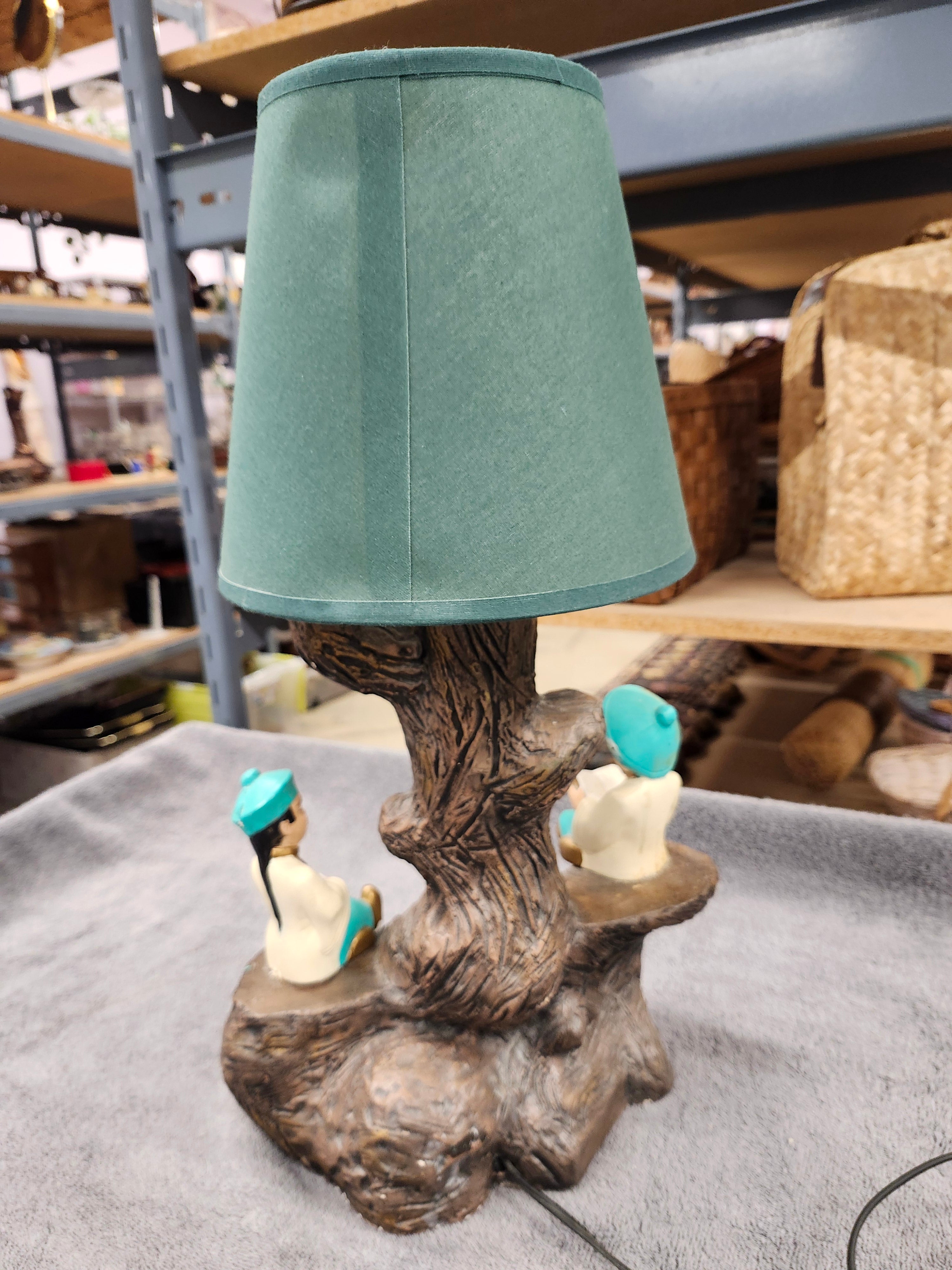Table top lamp