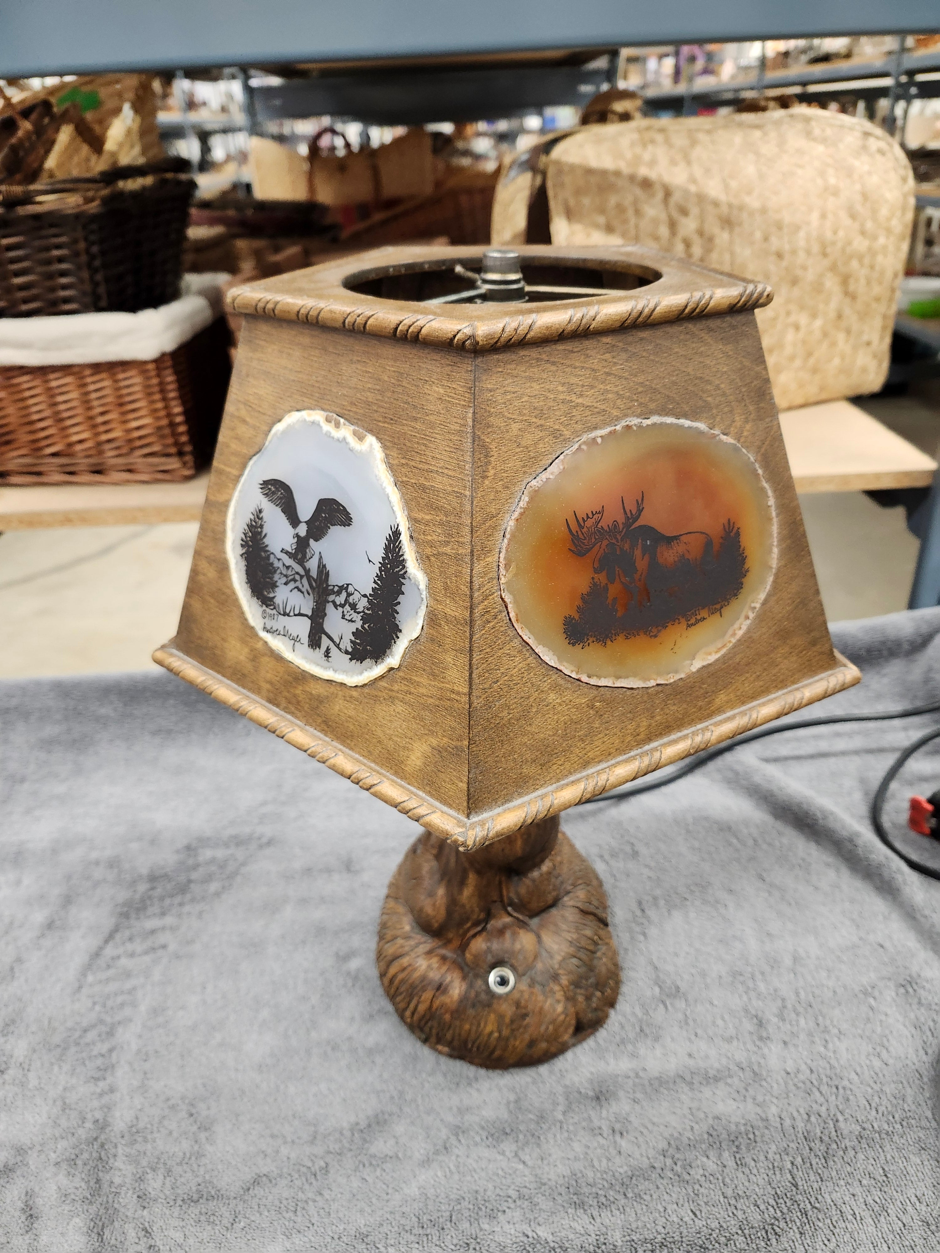 Wood table top lamp