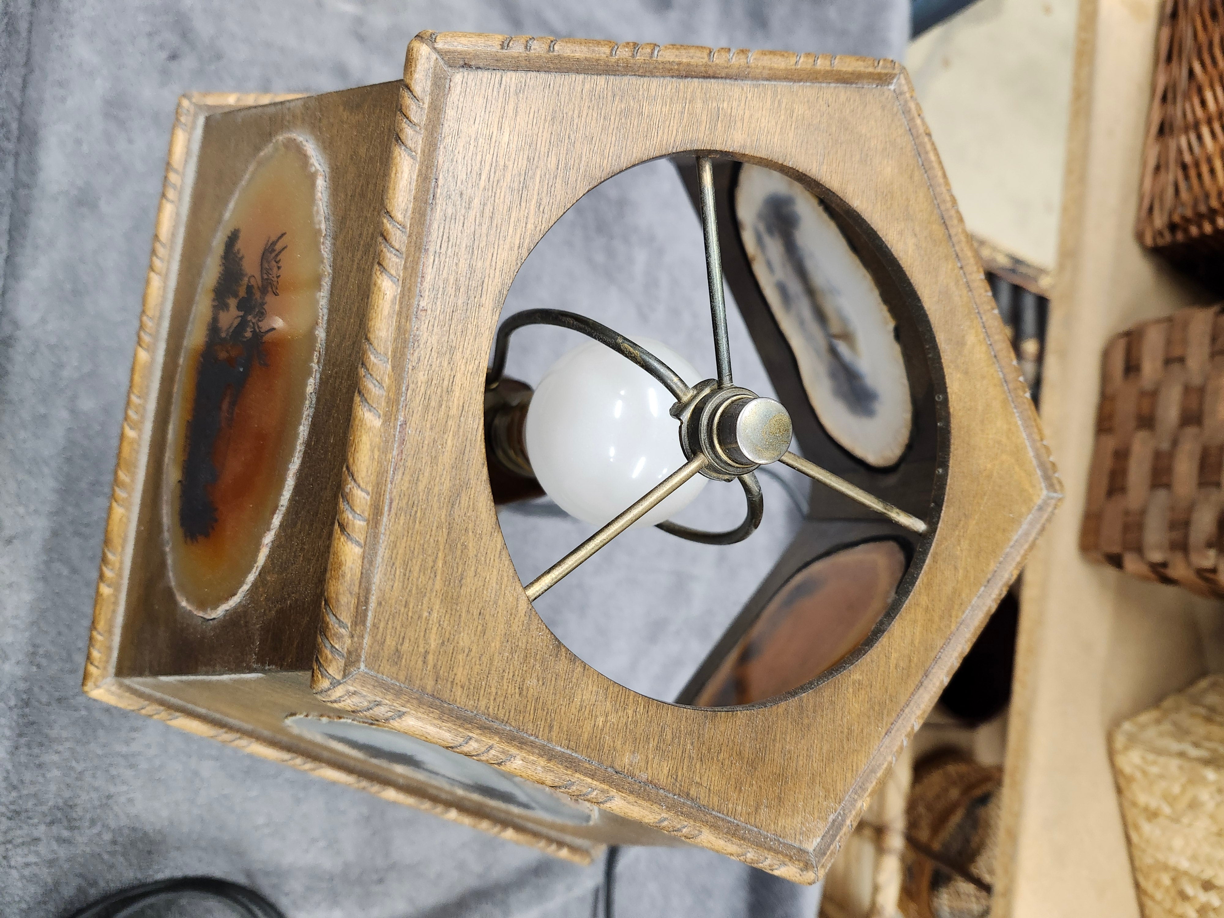 Wood table top lamp
