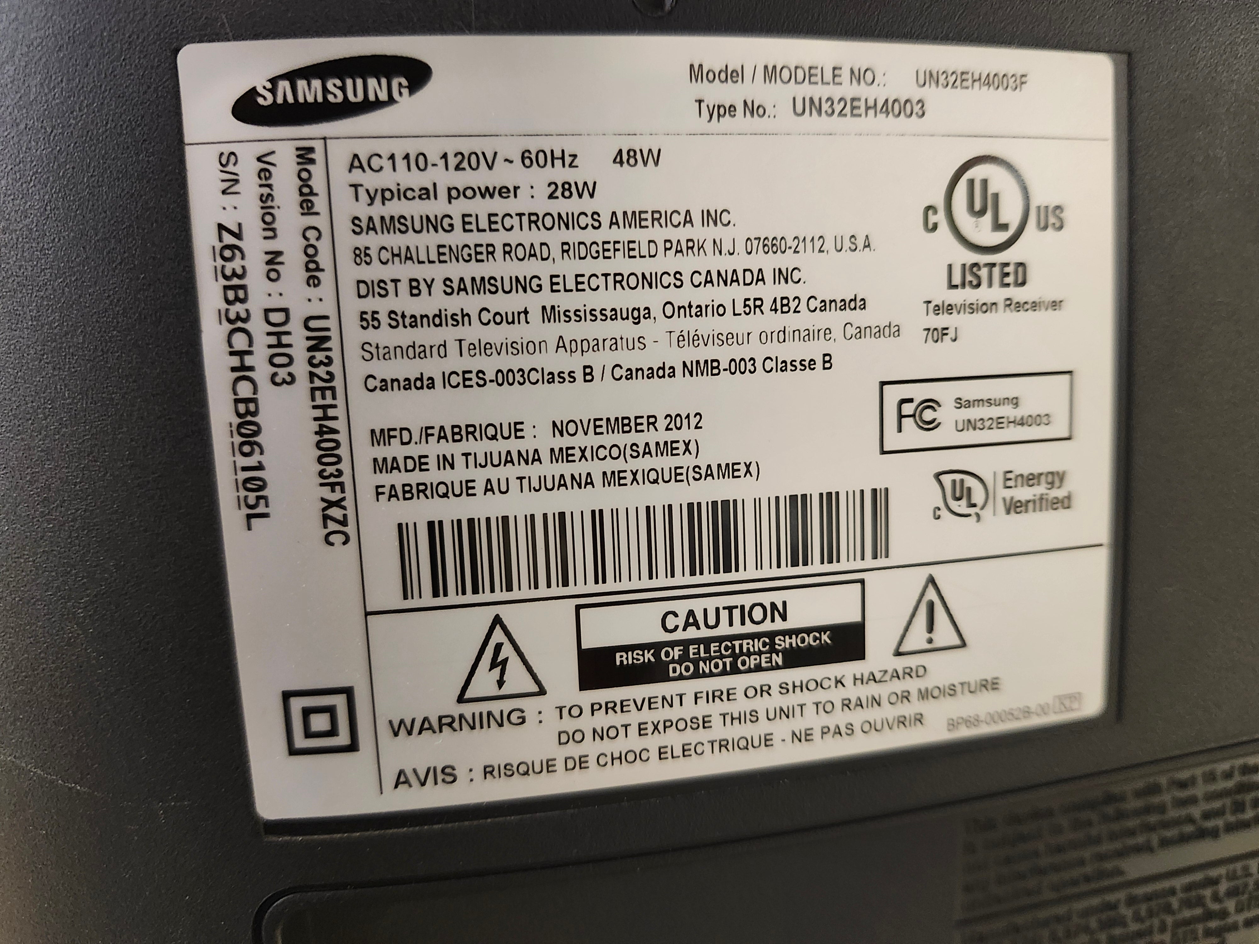 32in samsung T.V with remote