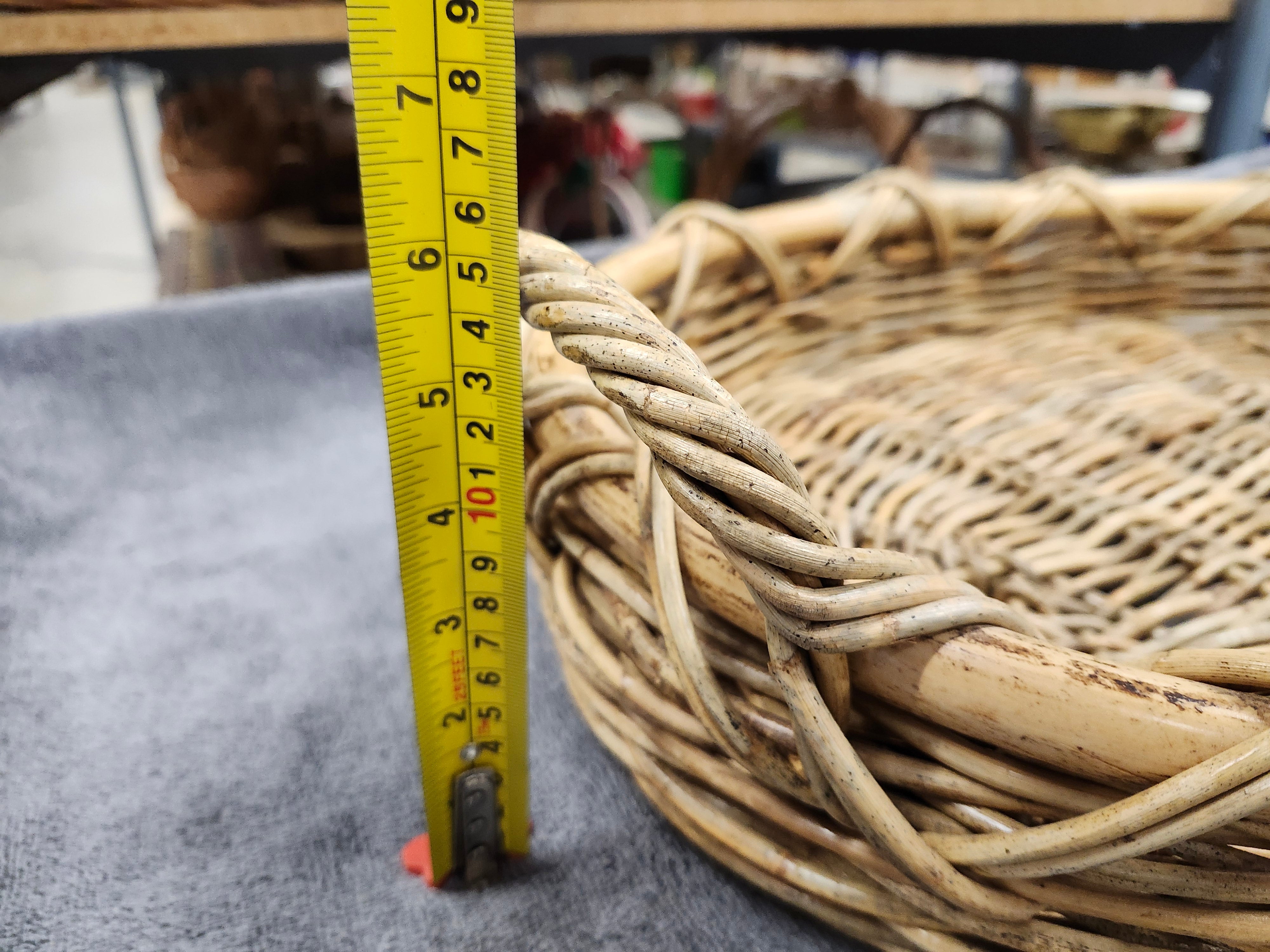 Bamboo/ Wicker basket