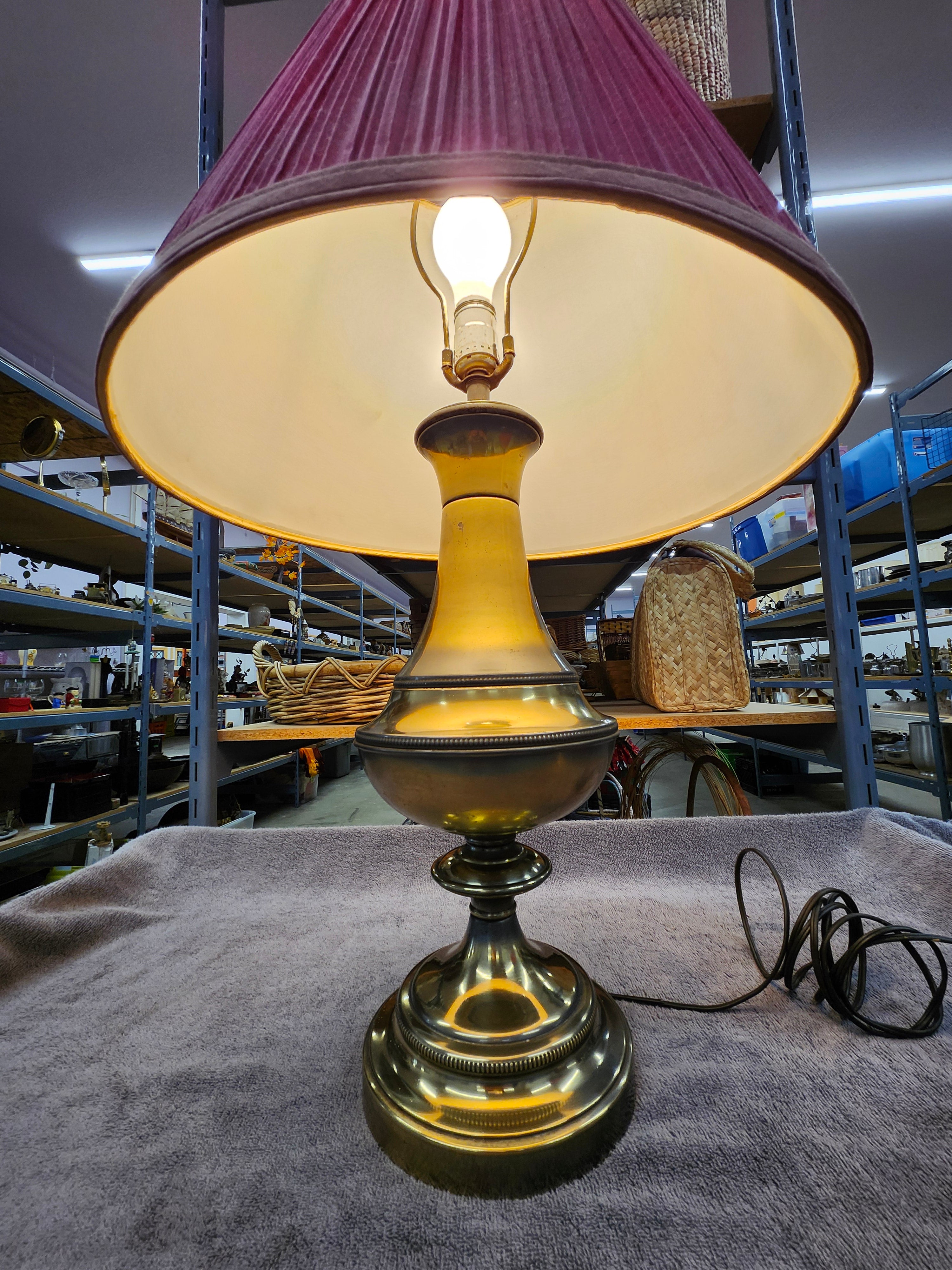 Tri lamp