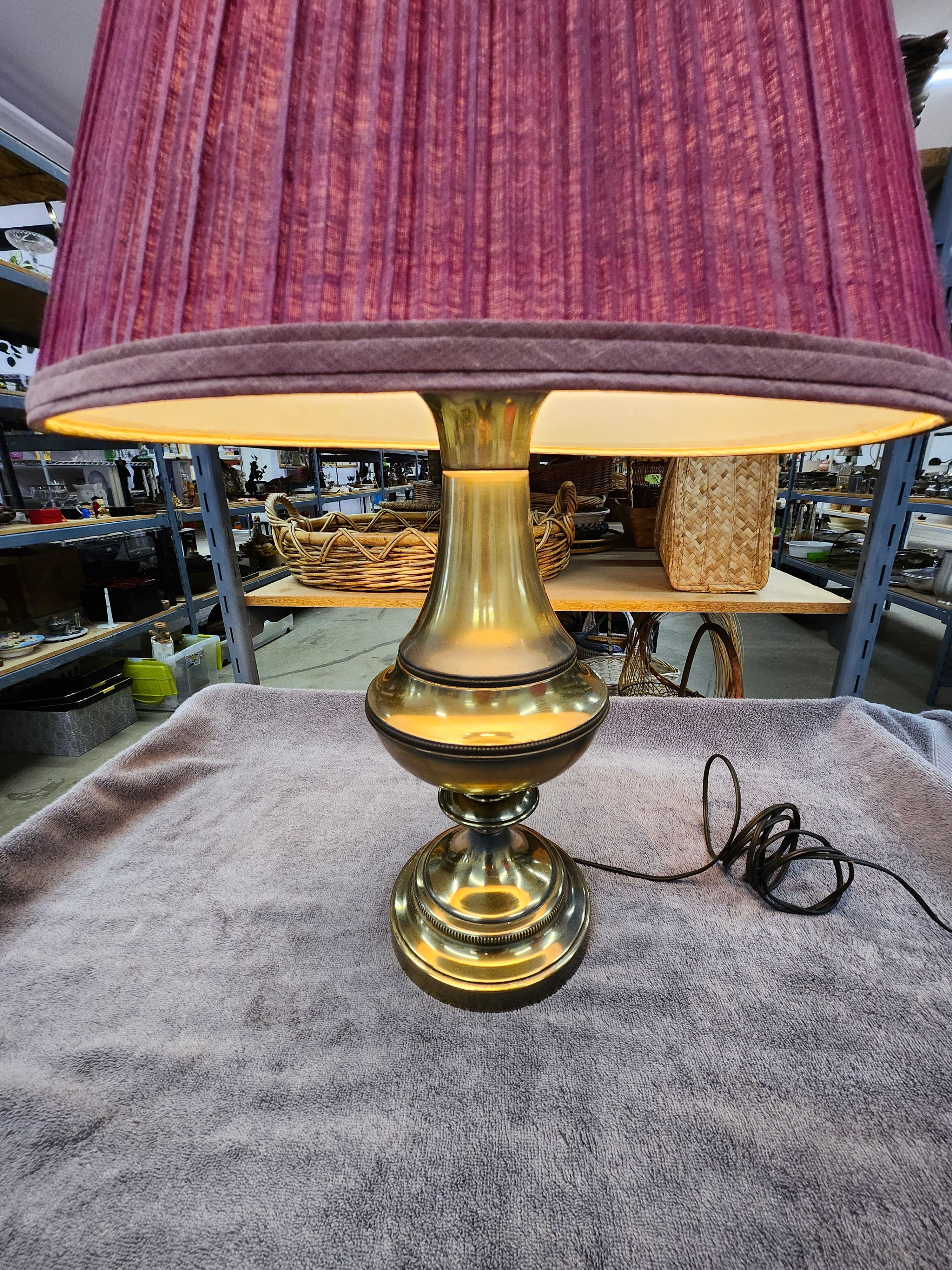 Tri lamp