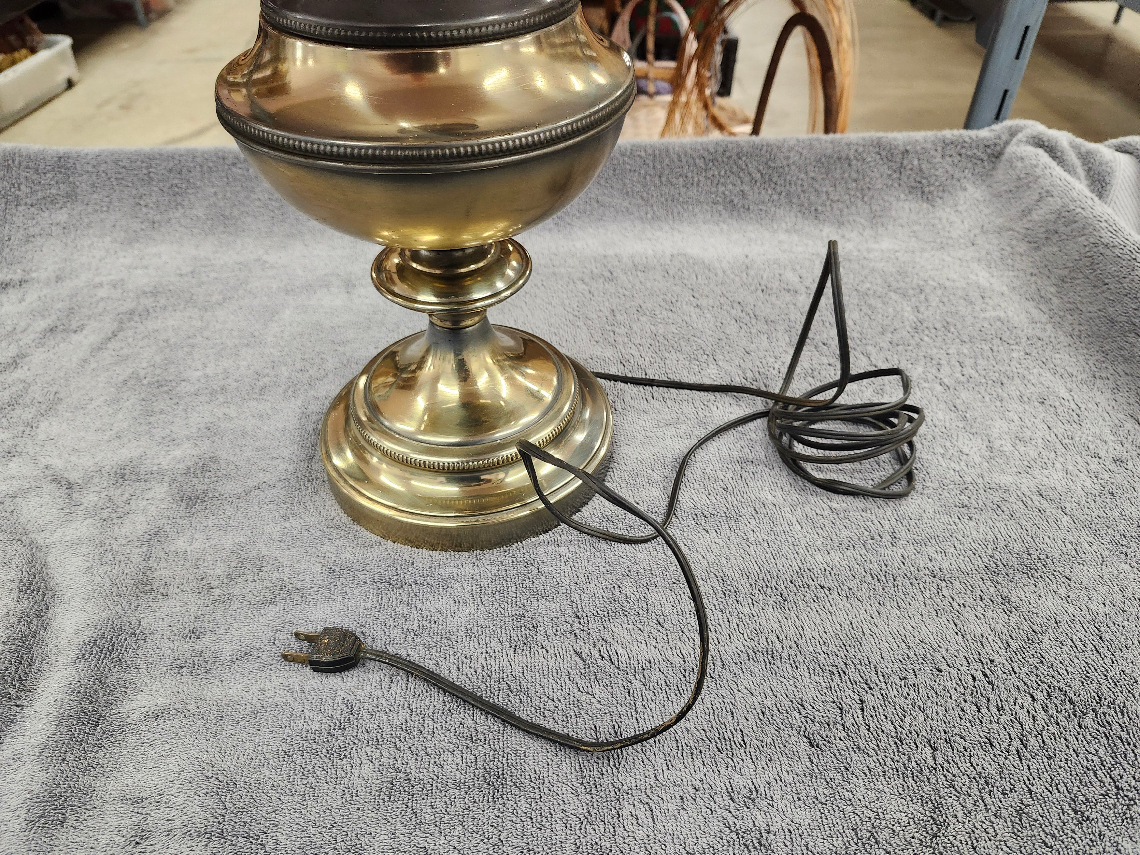 Tri lamp