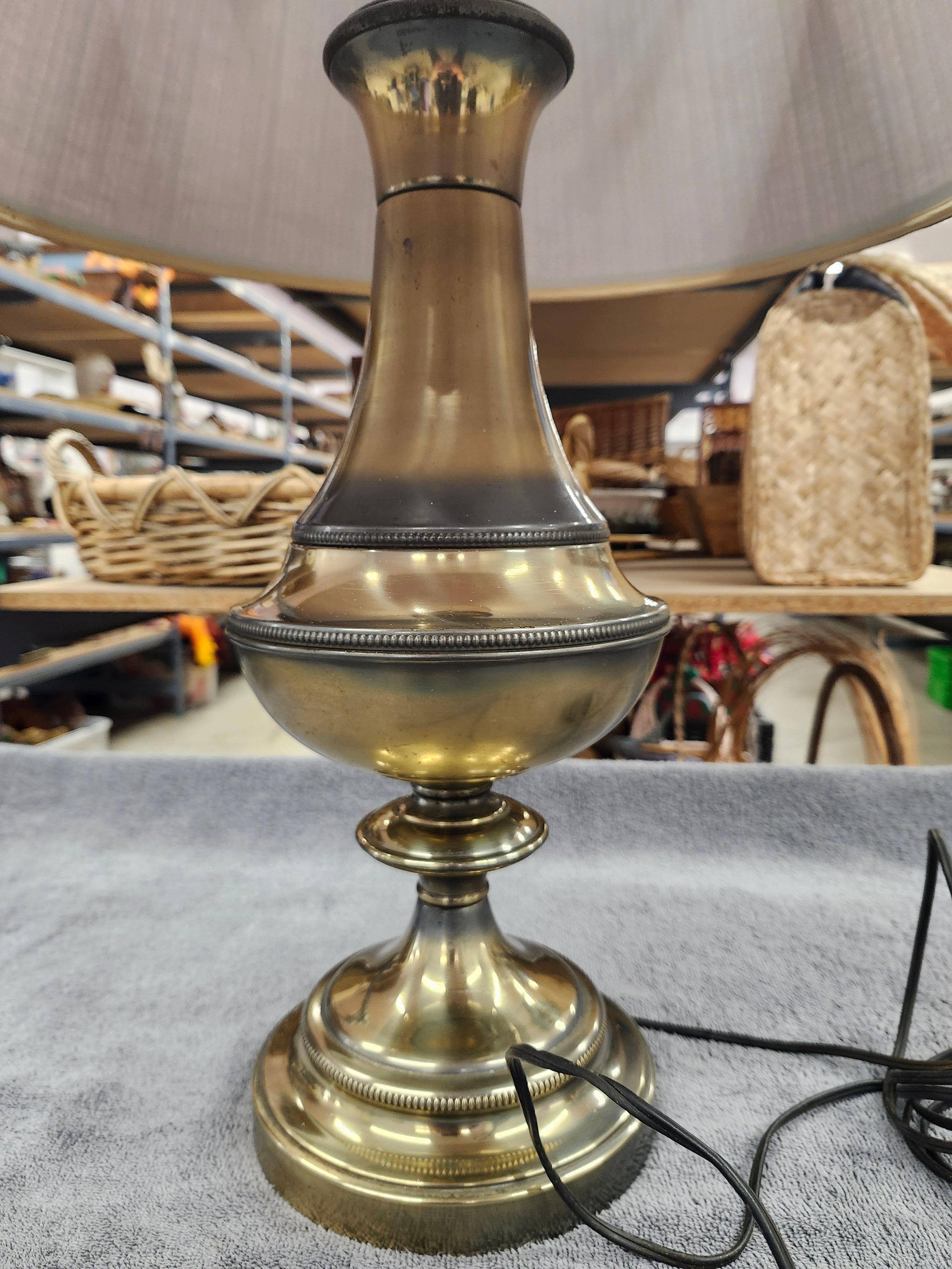 Tri lamp