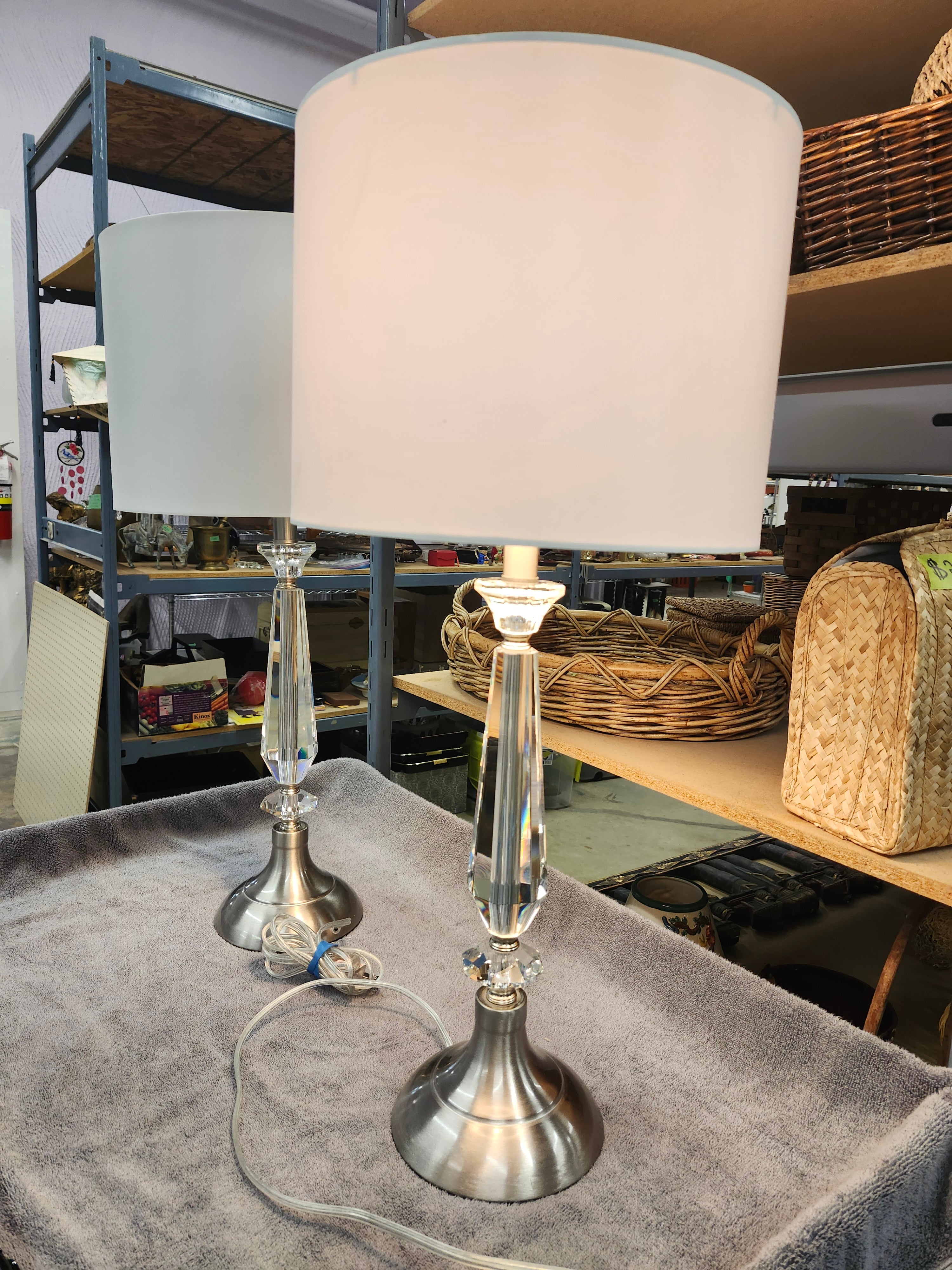 Matching lamps