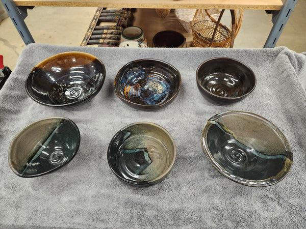X6 pottery bowls