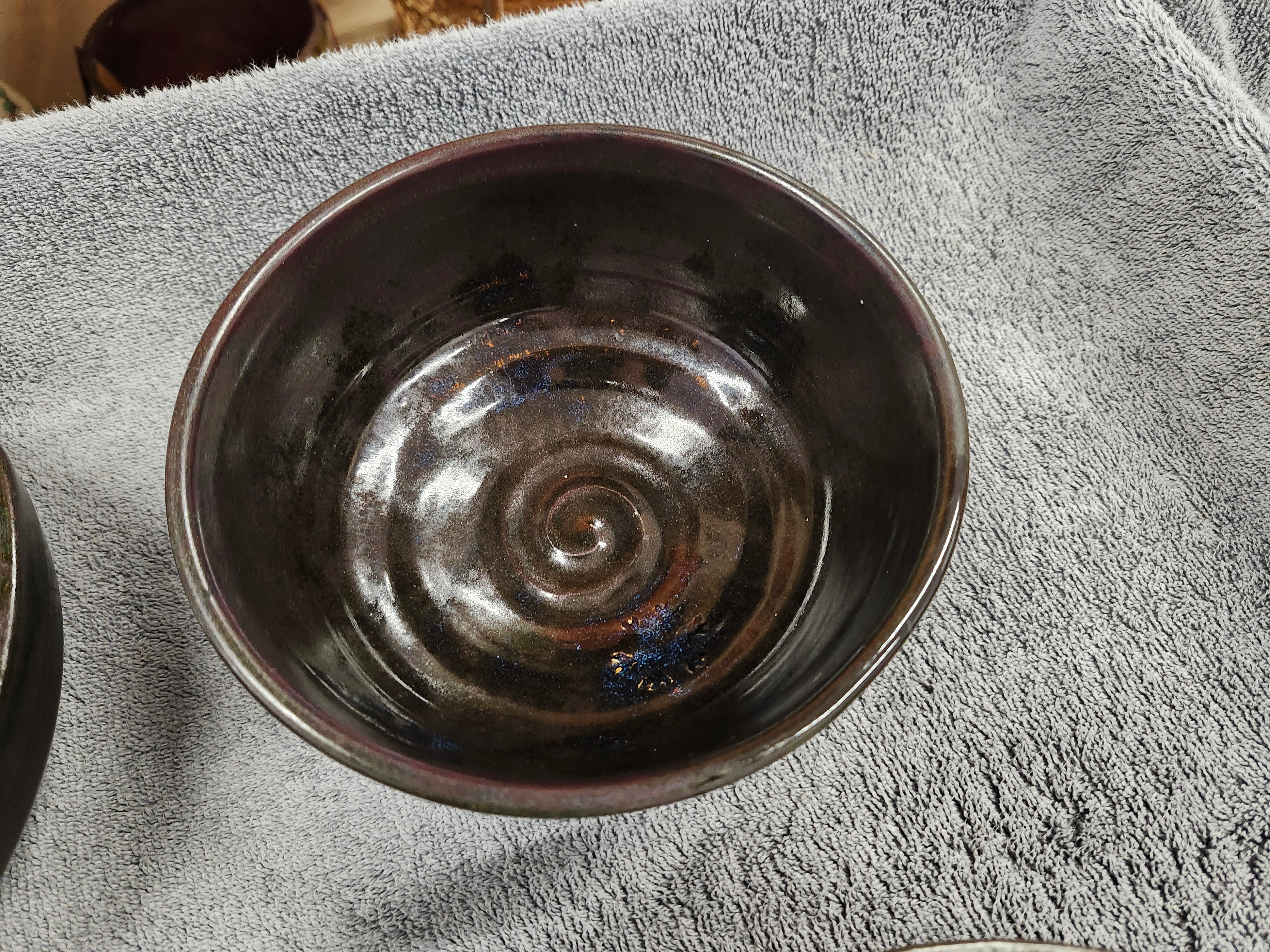X6 pottery bowls