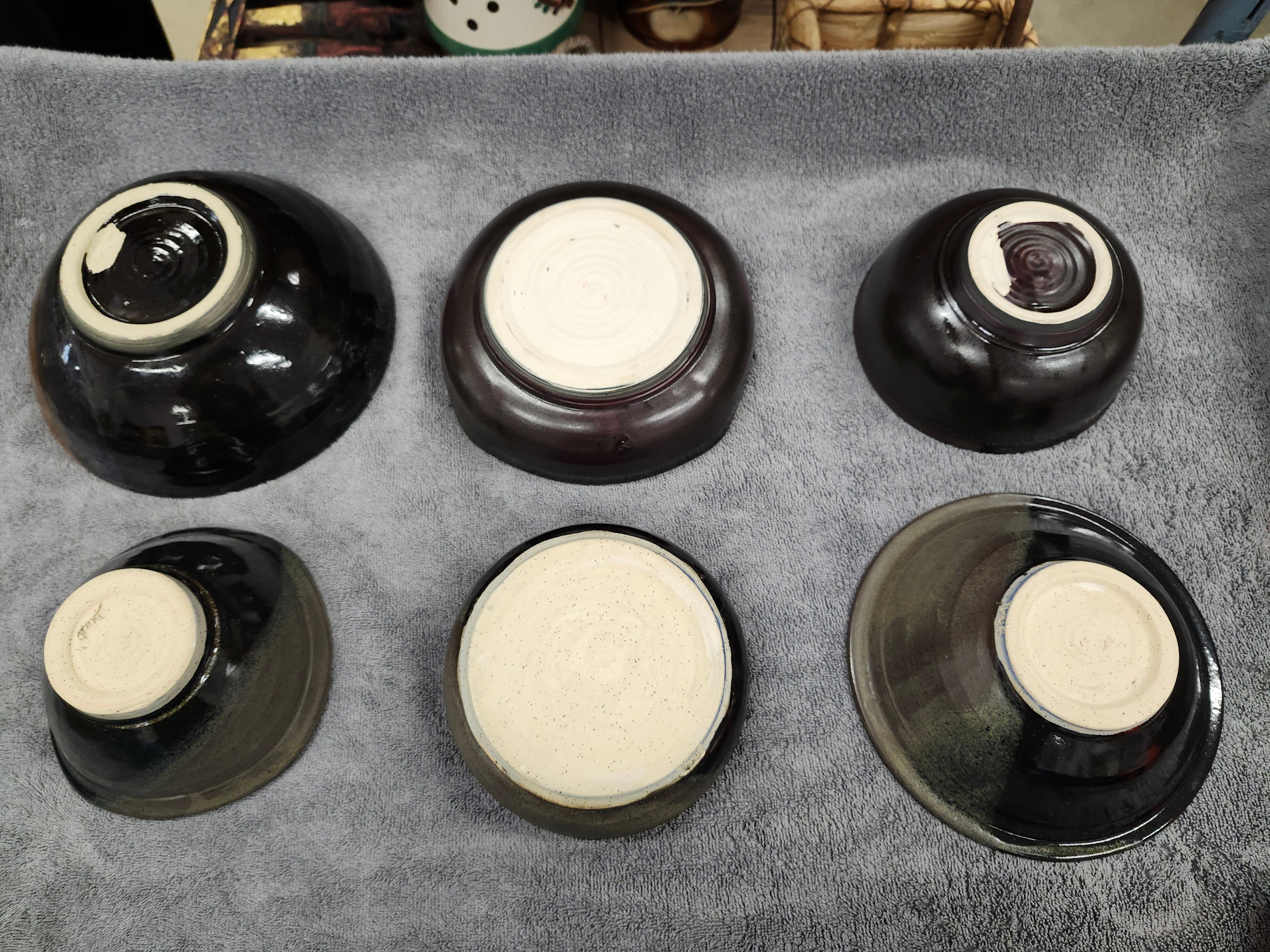 X6 pottery bowls