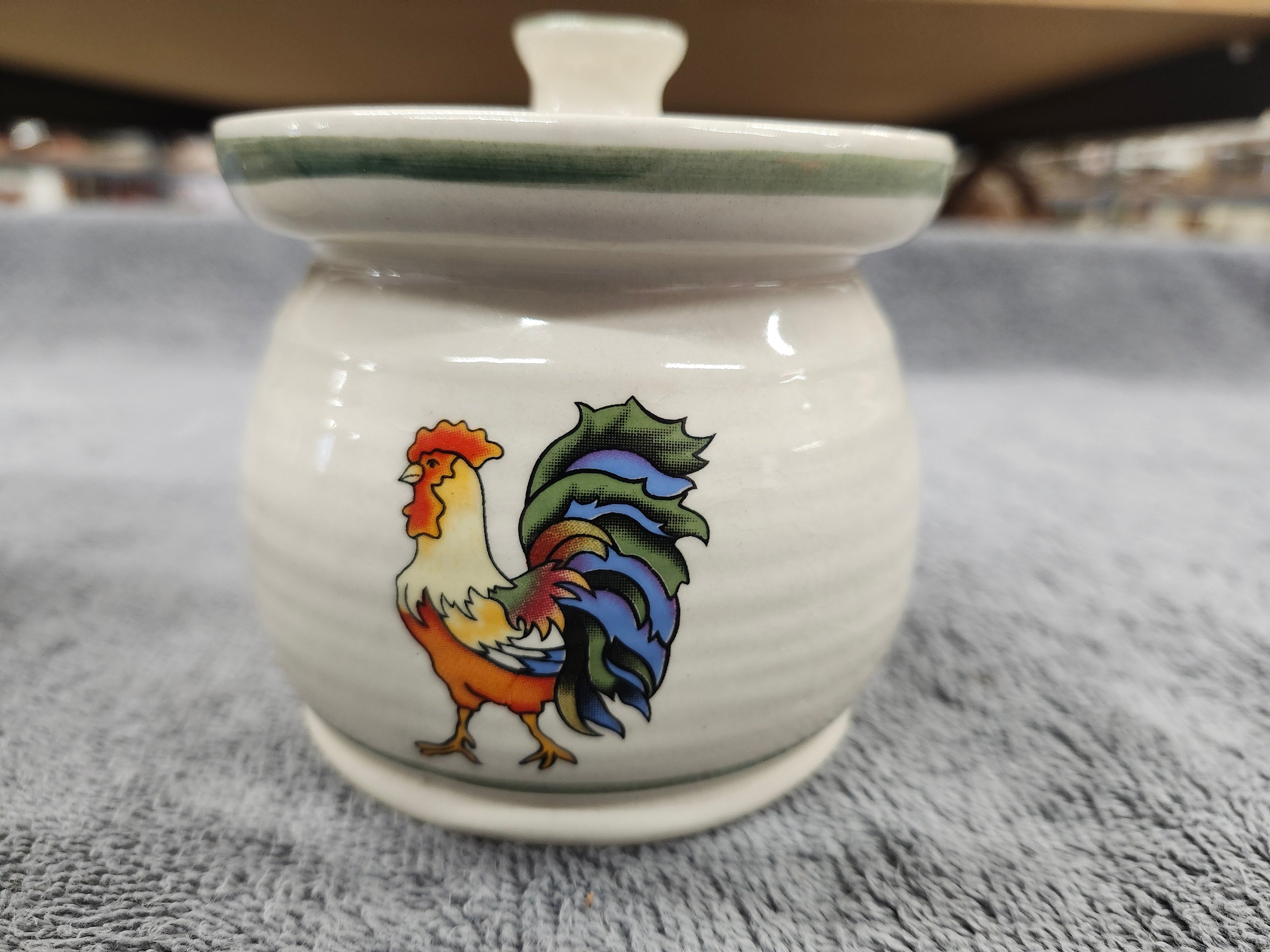 X2 pottery sugar bowls with lids