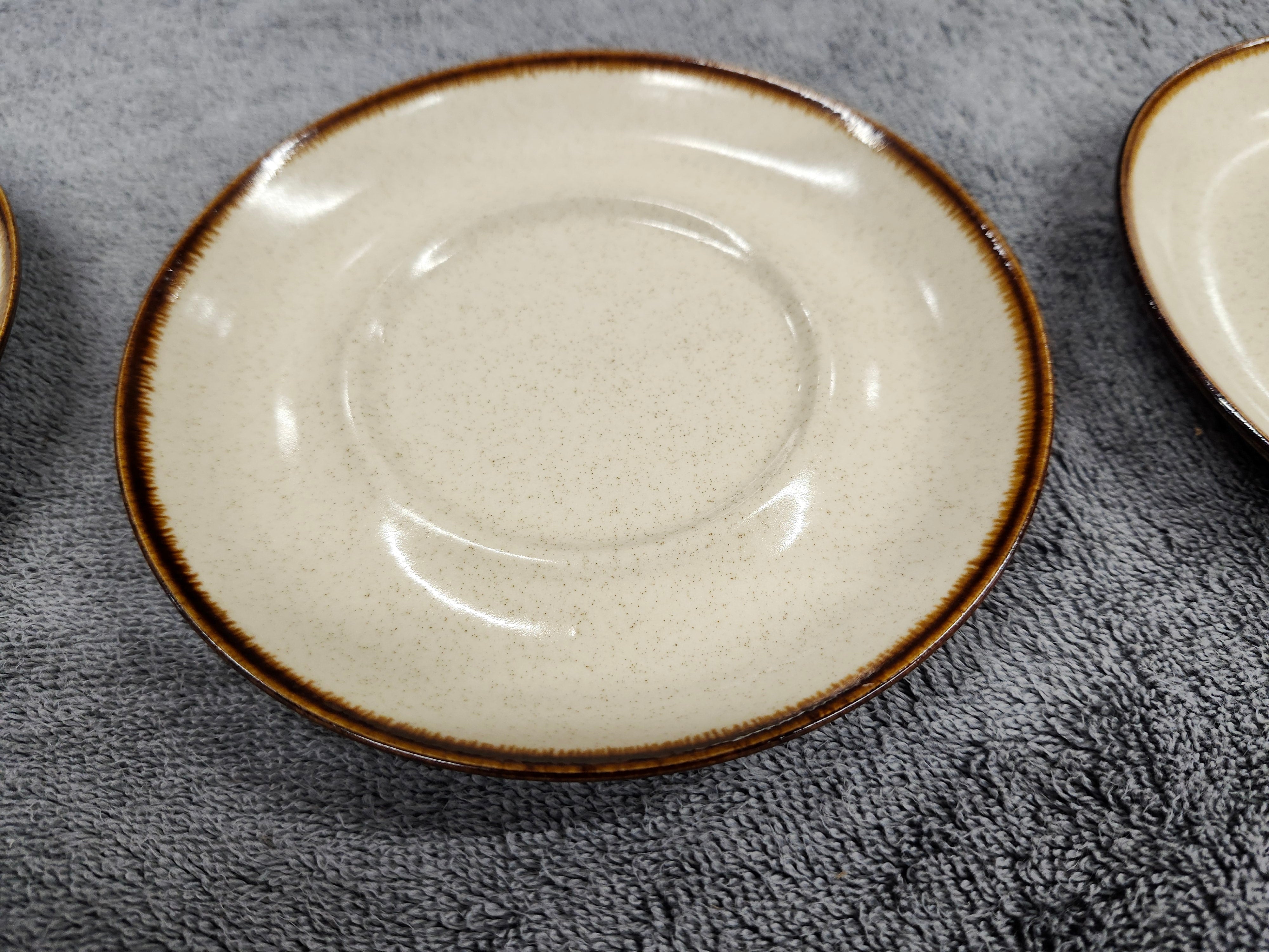 X4 stoneware saucers
