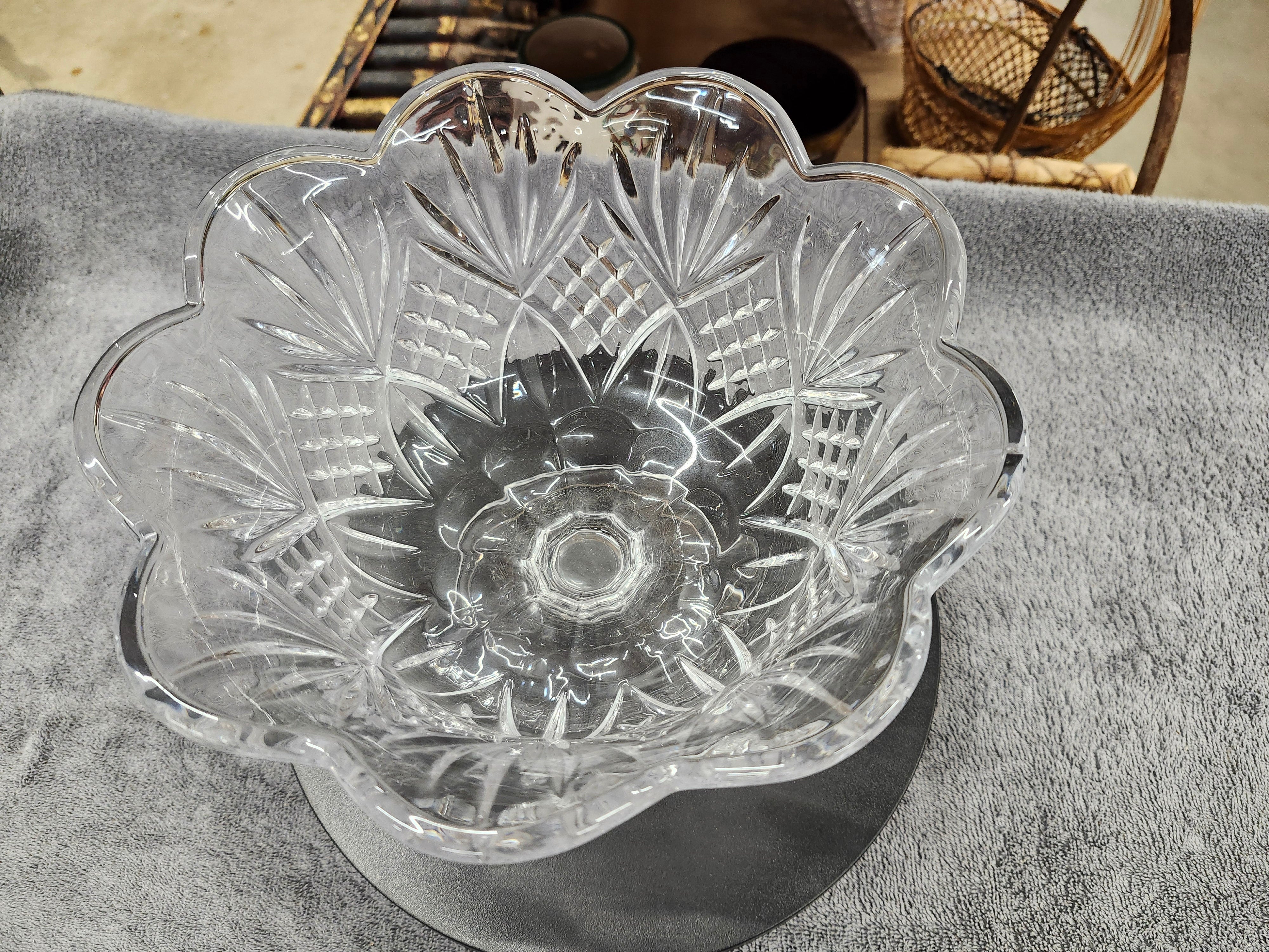Candy pedestal dish