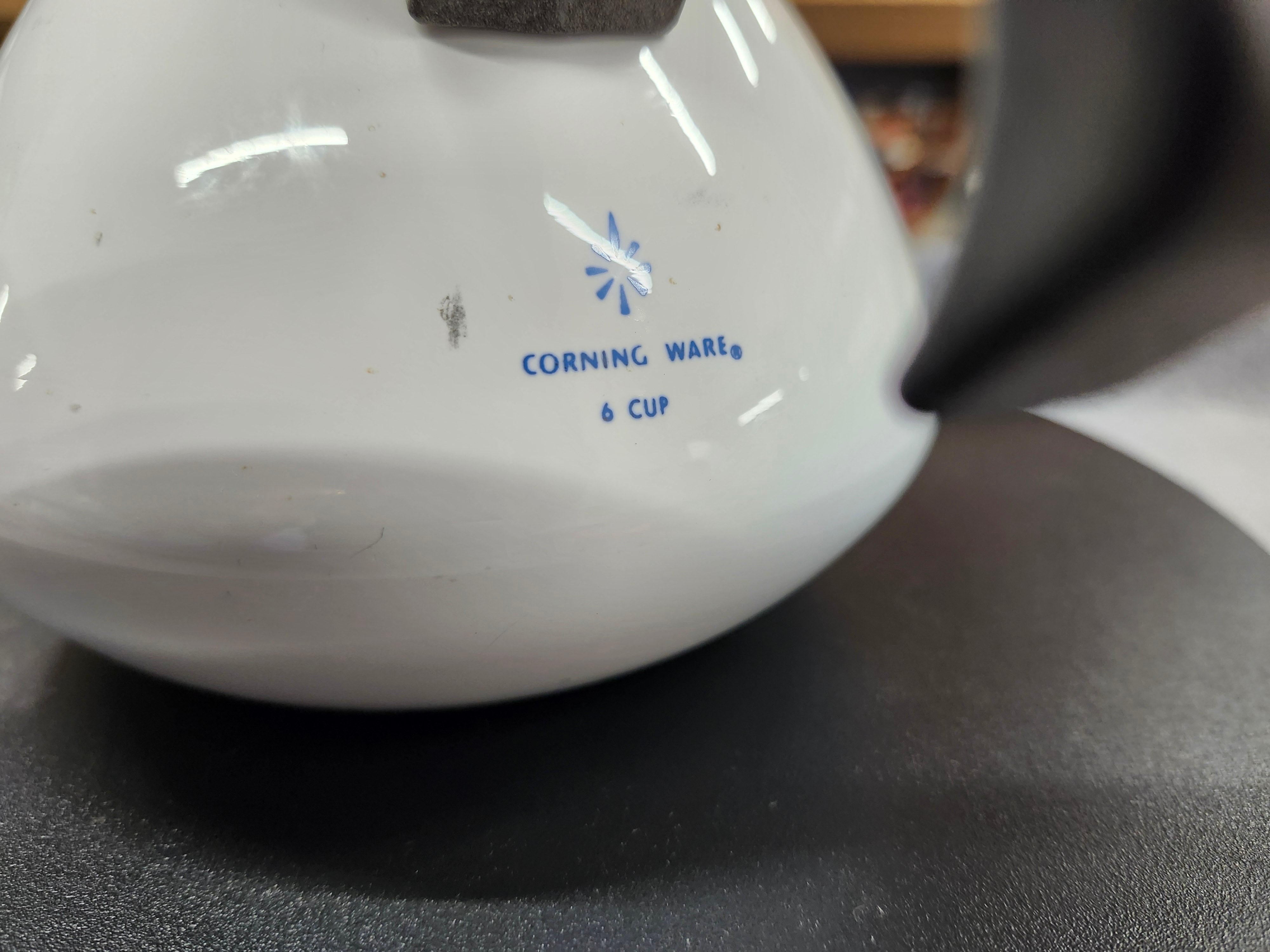 Tea pot