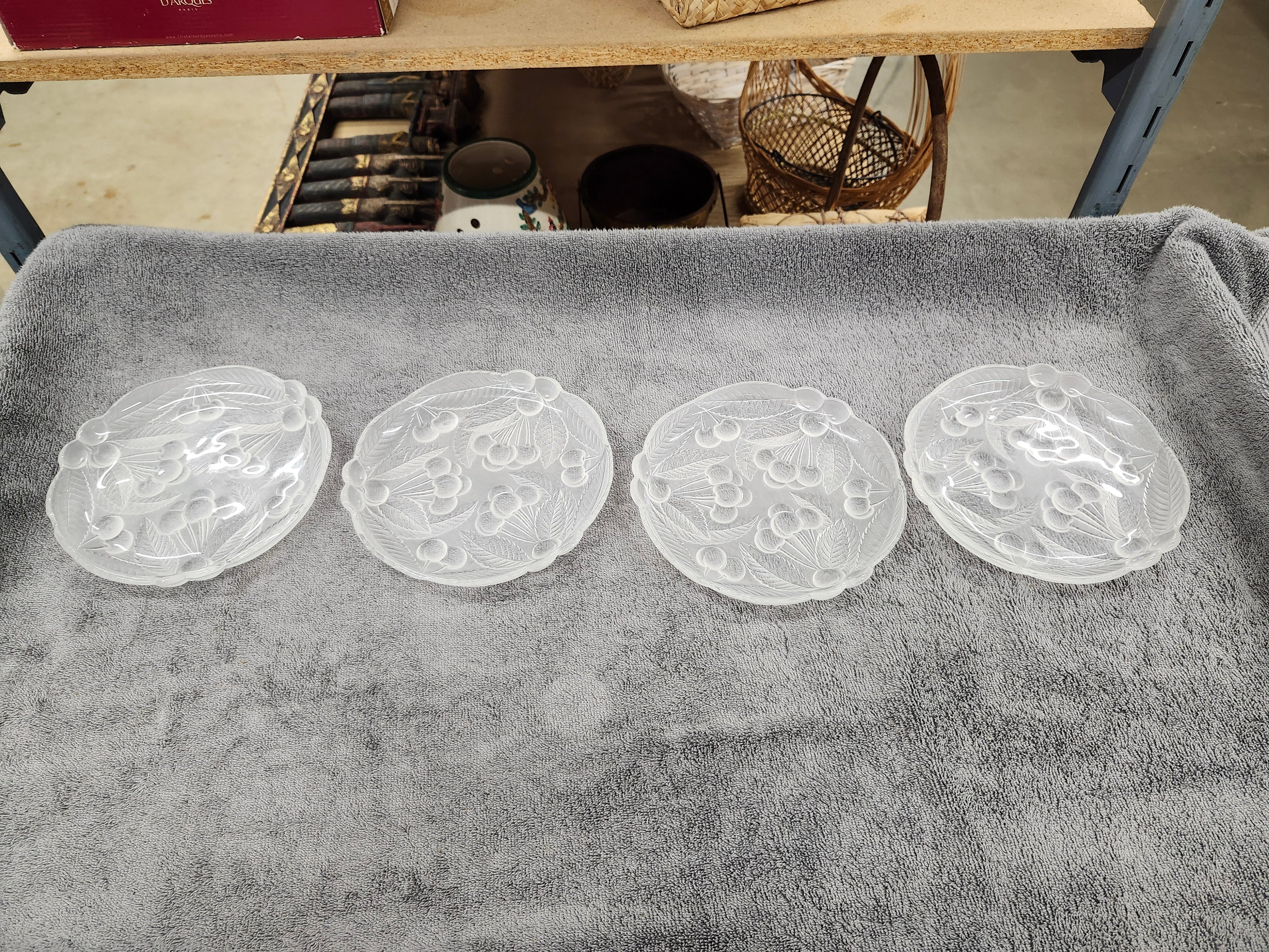 Mikasa plates x4