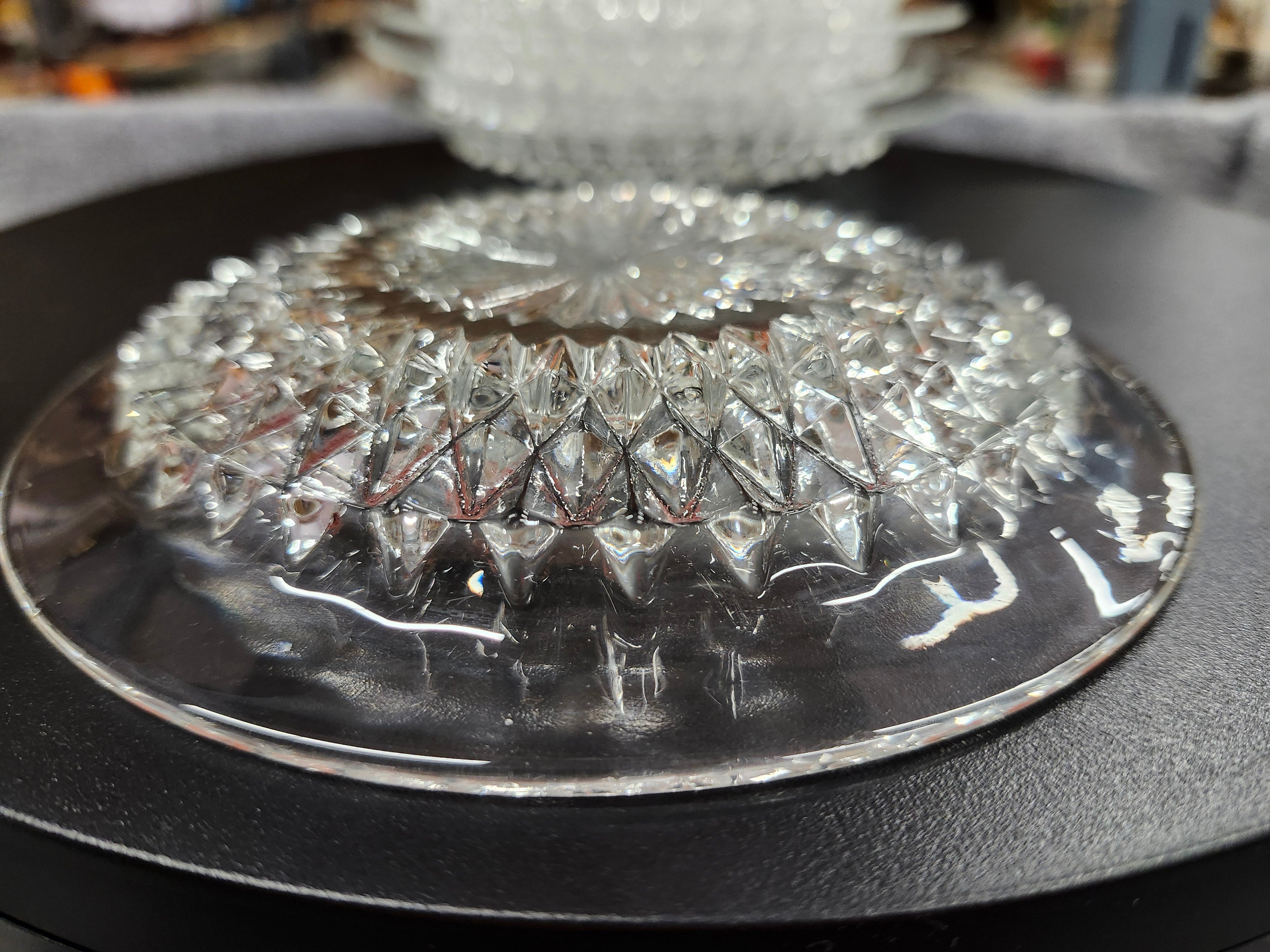 X6 Clear glass saucers