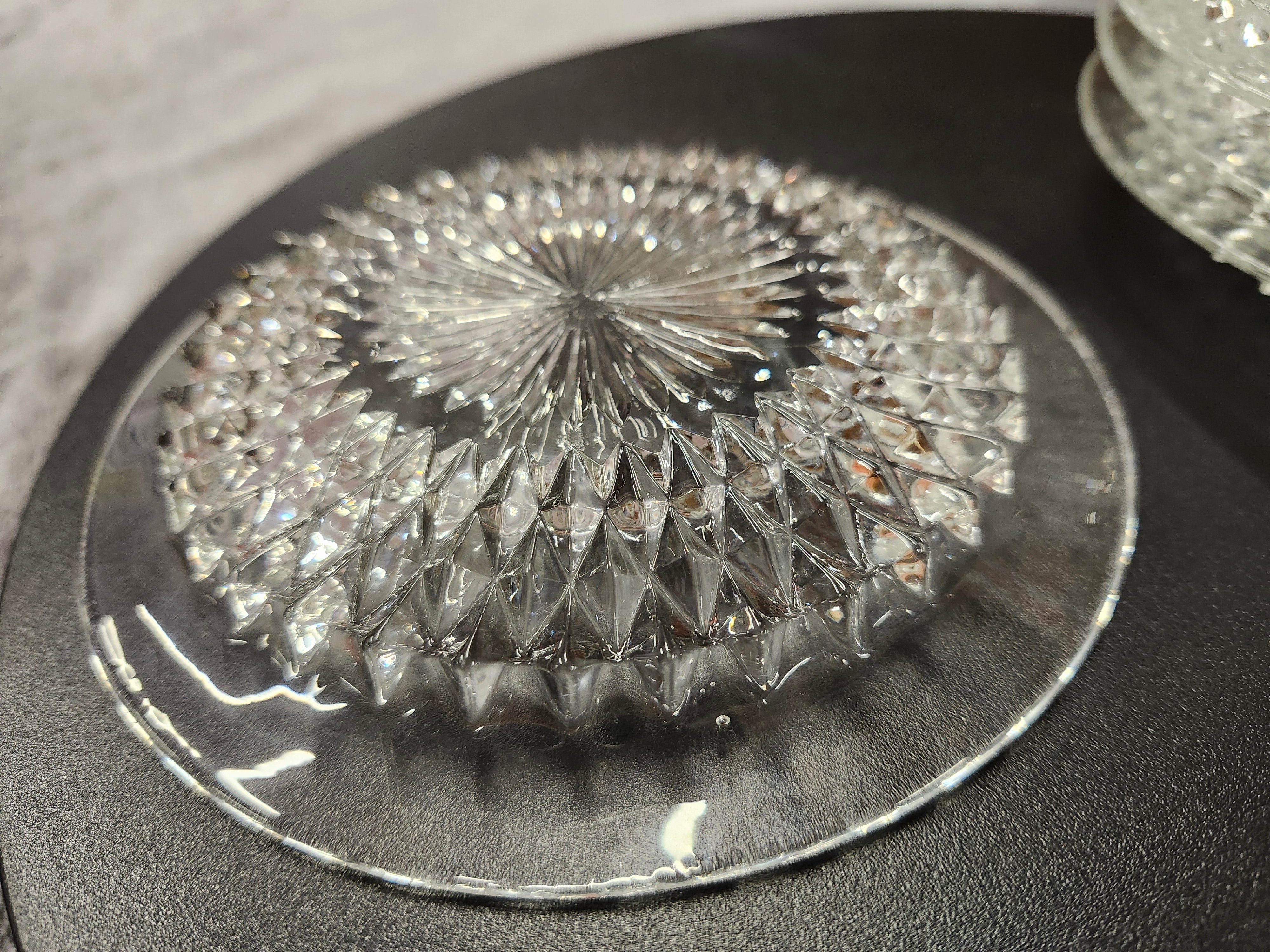 X6 Clear glass saucers