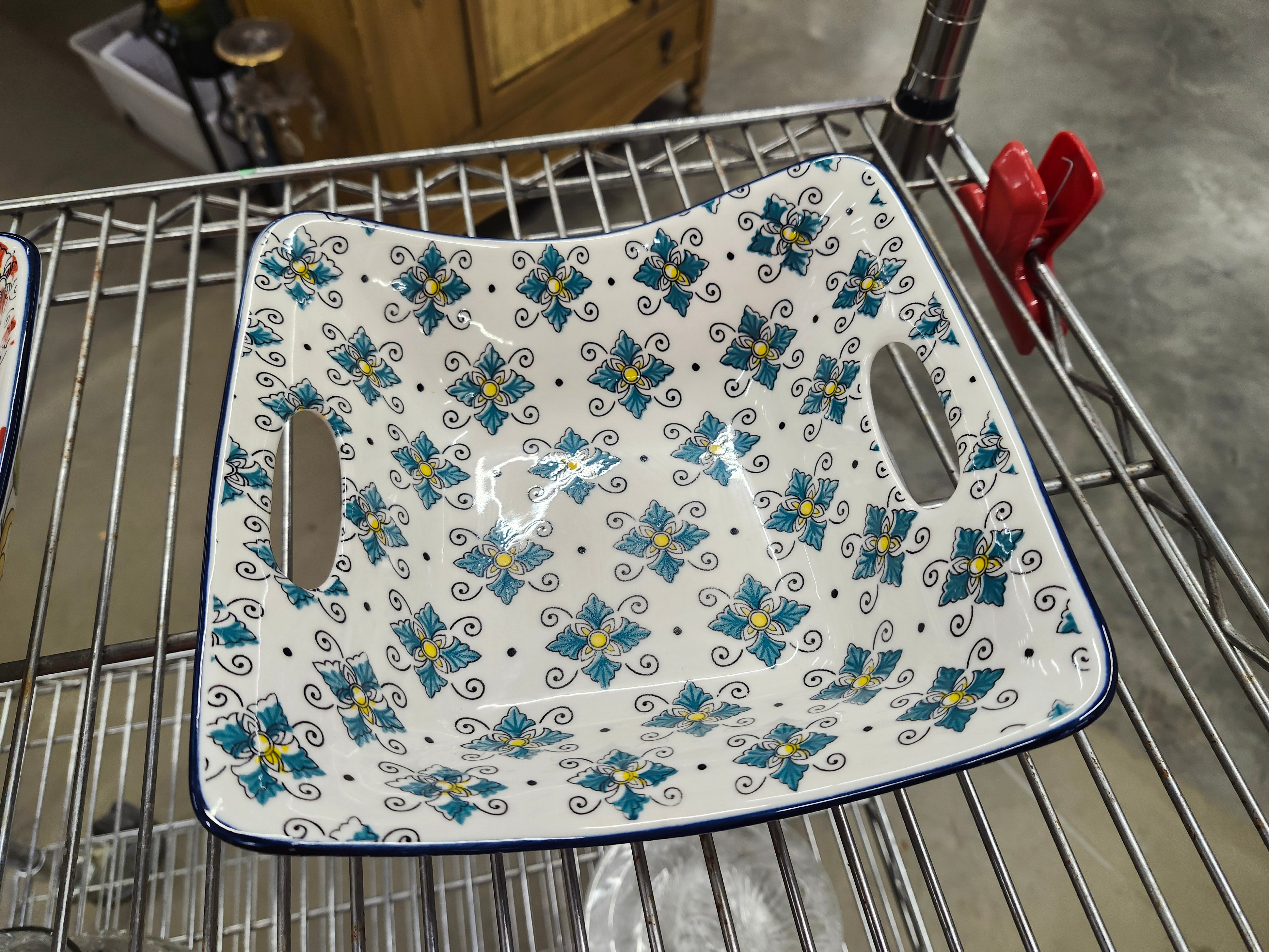 X3 fancy square bowls