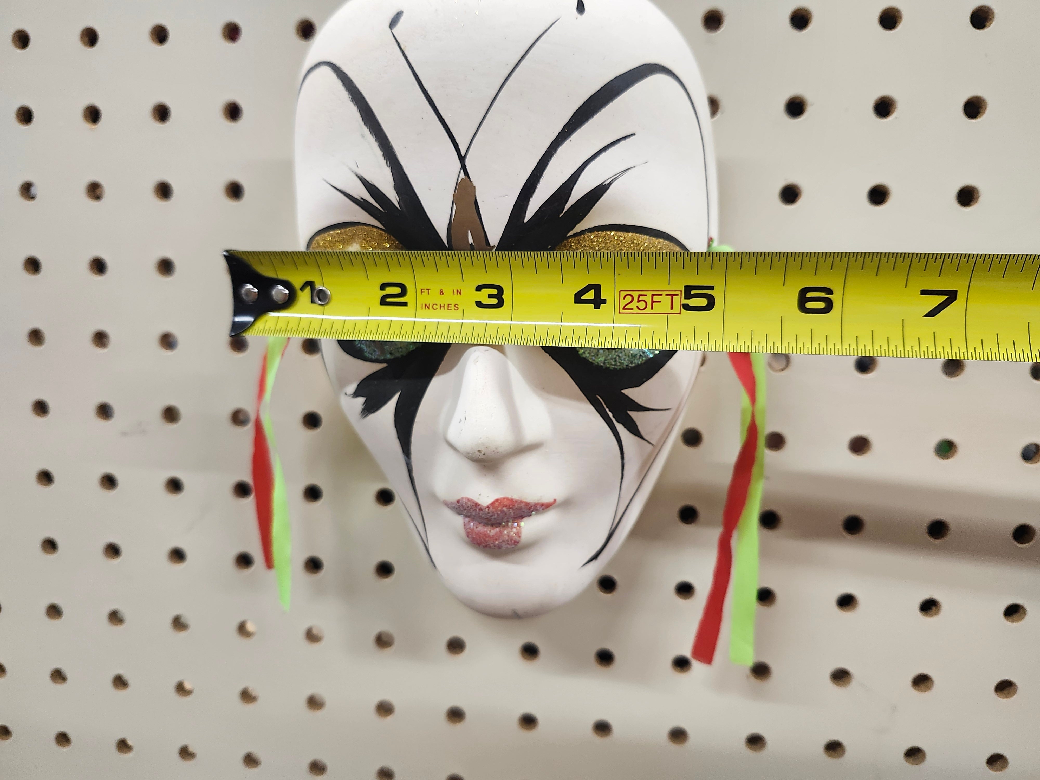 Wall art mask