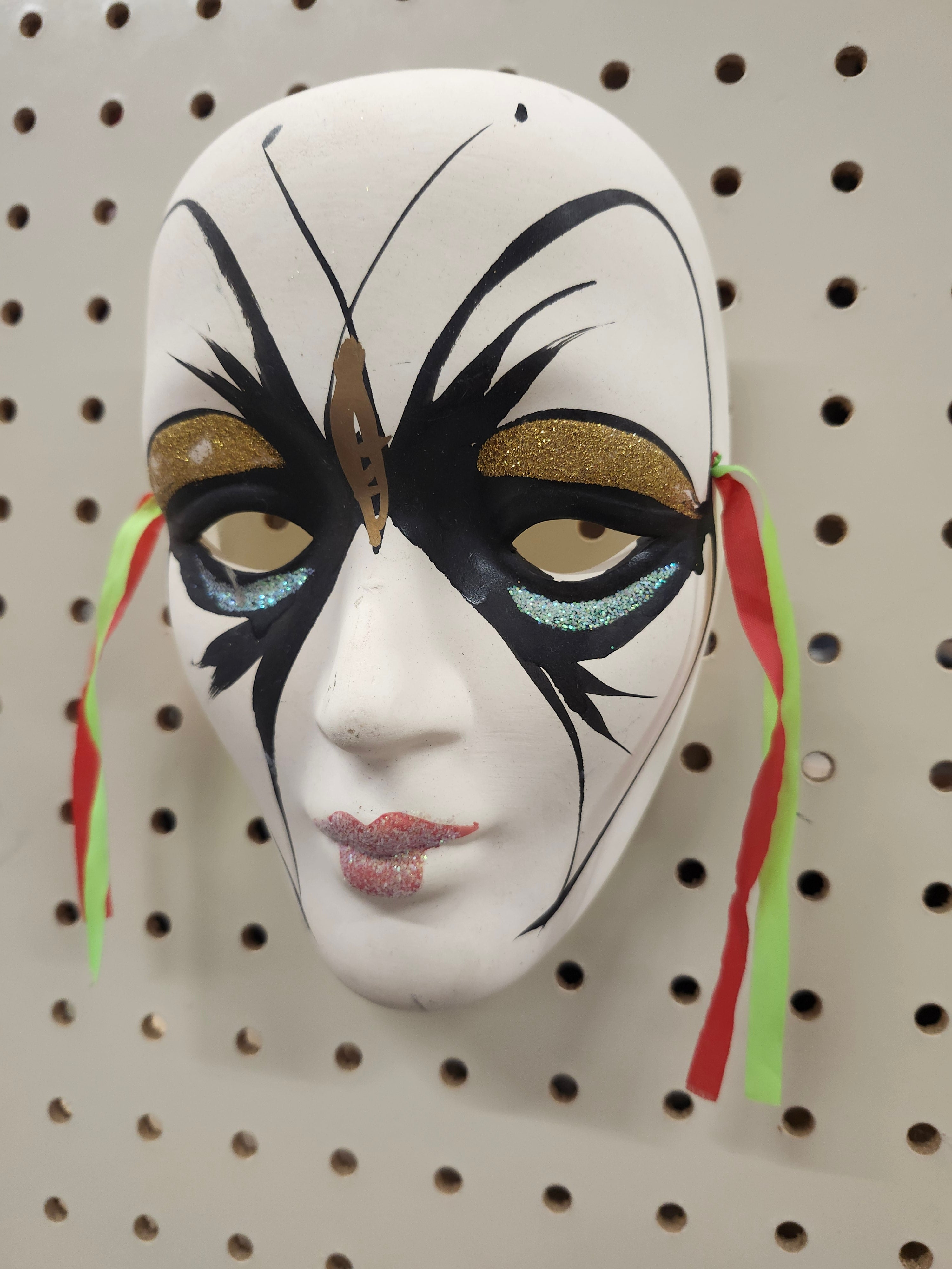 Wall art mask