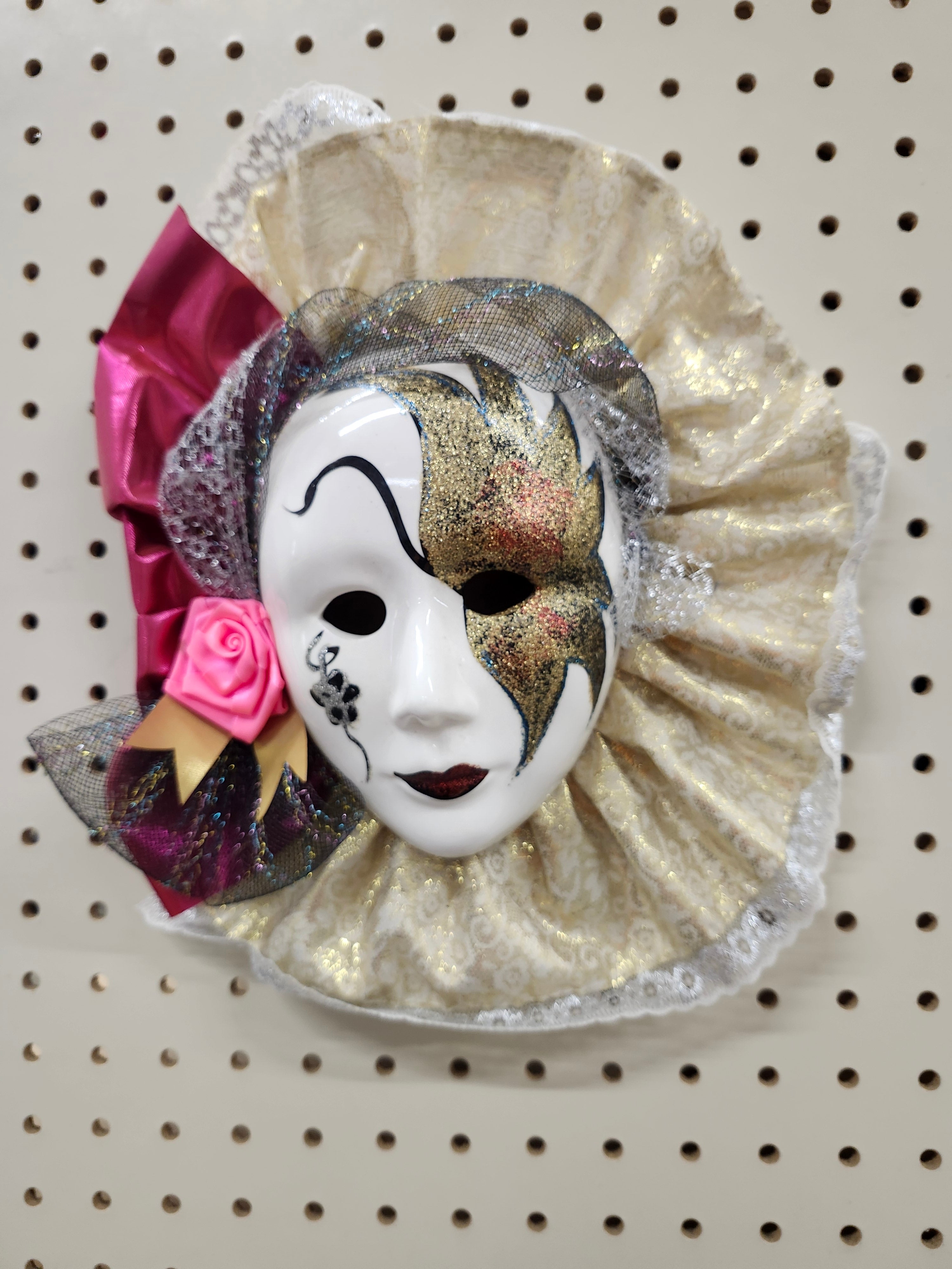 Wall art mask