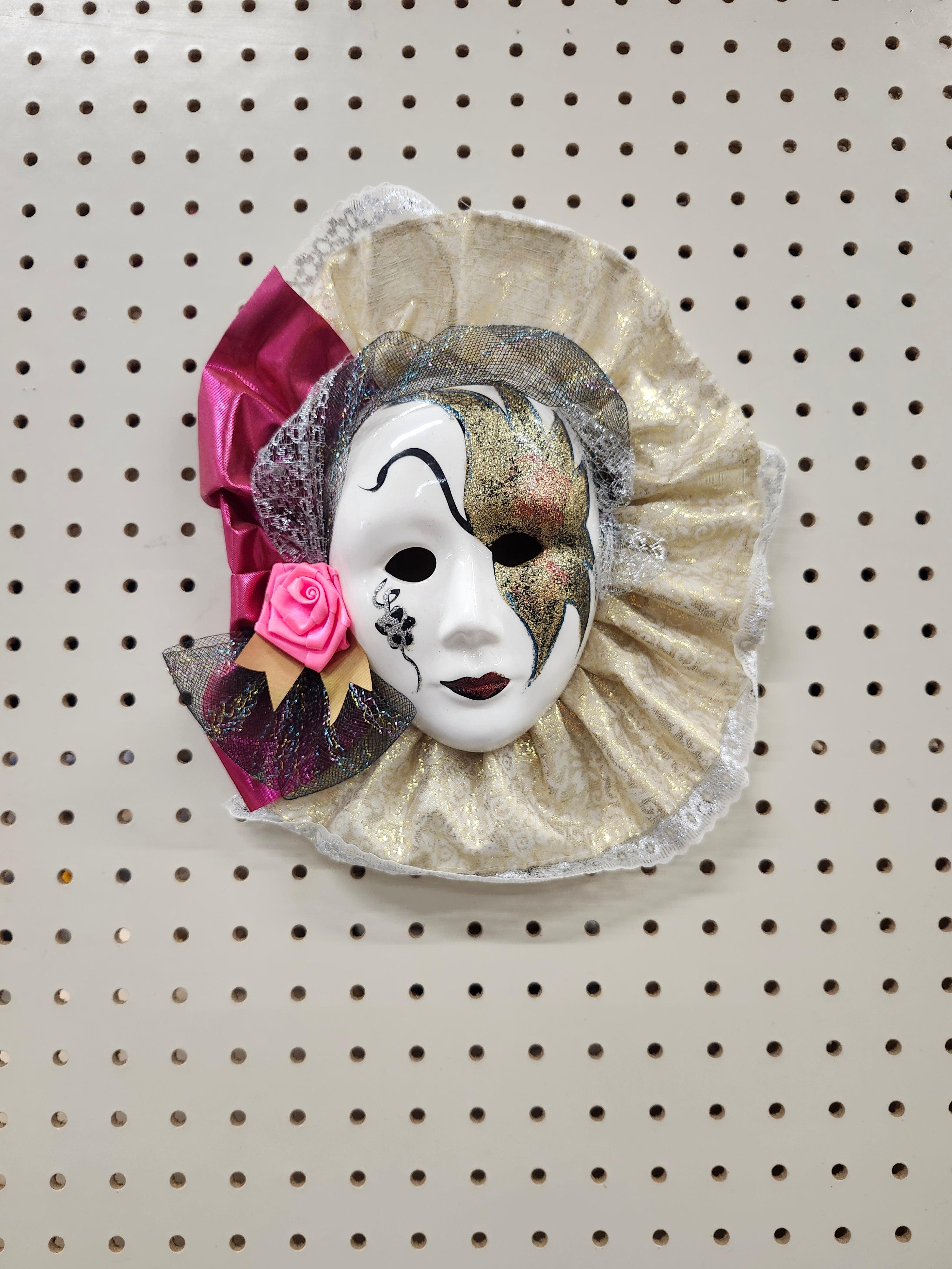Wall art mask