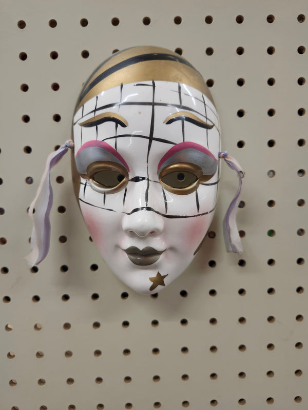 Wall art mask