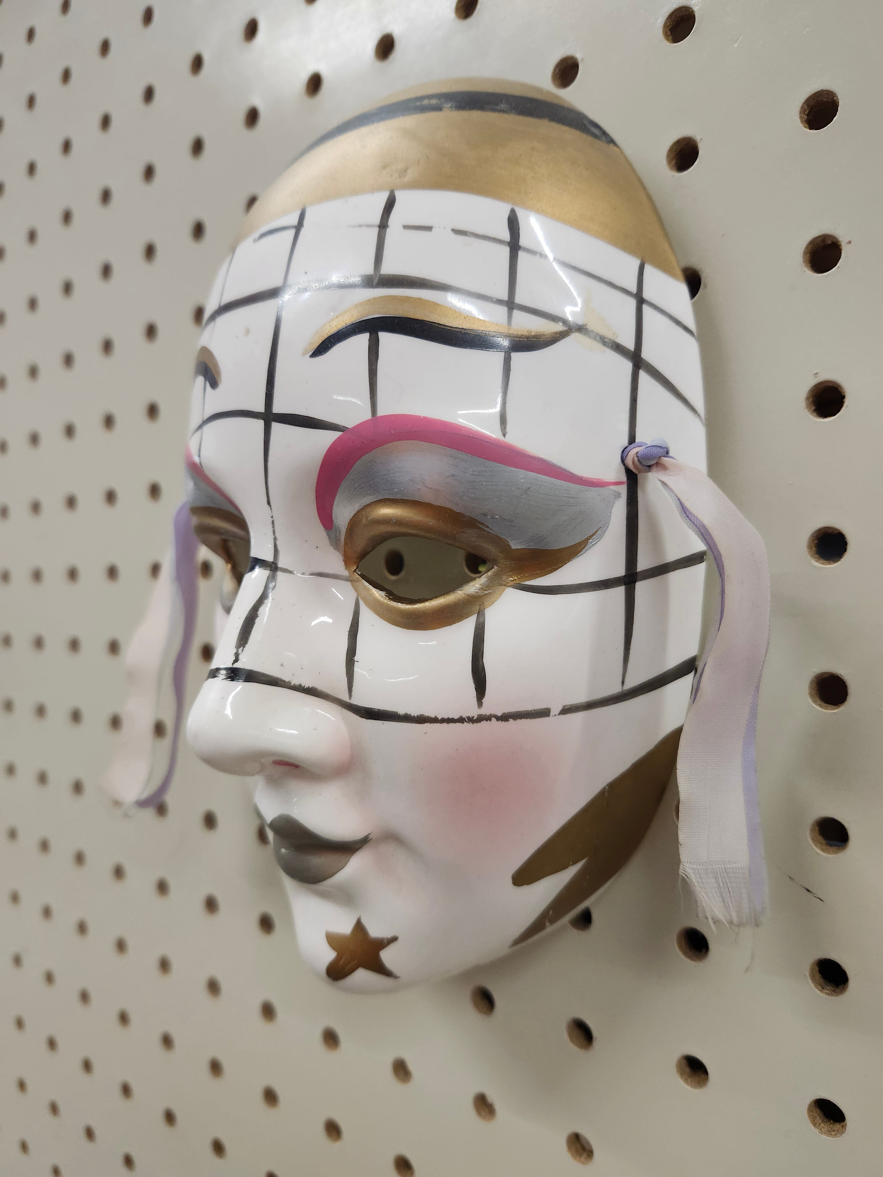 Wall art mask