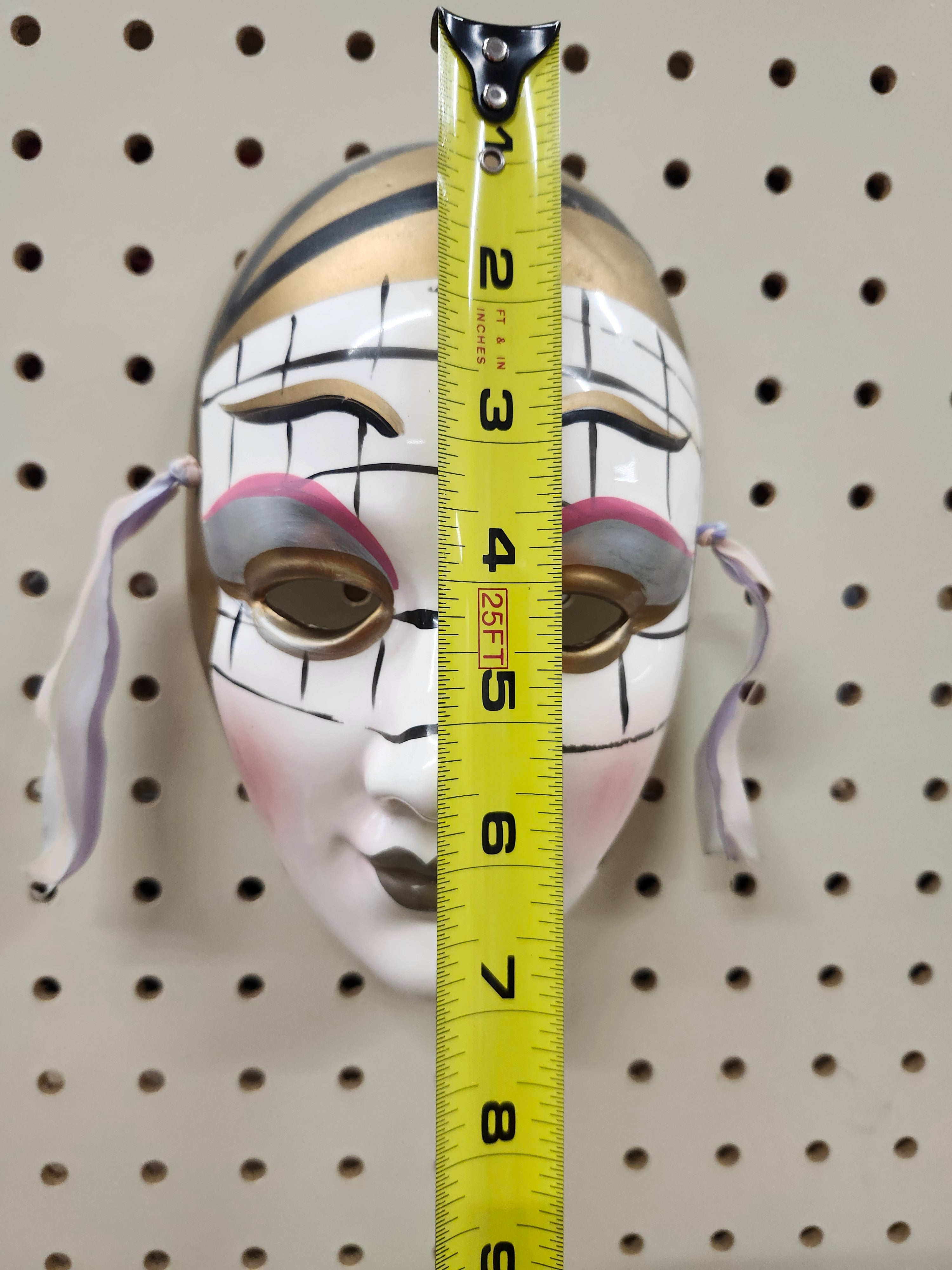 Wall art mask