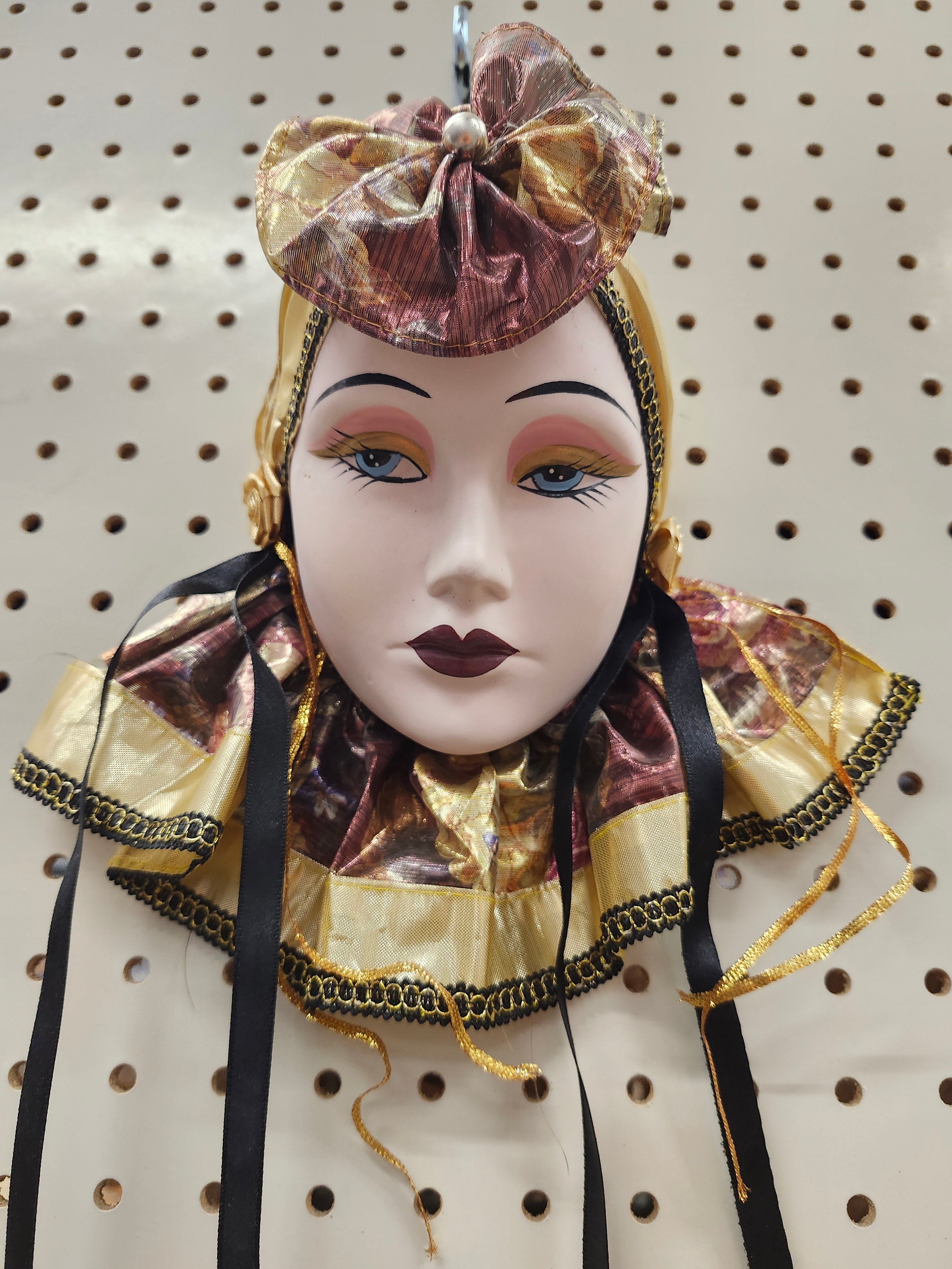 Wall art mask
