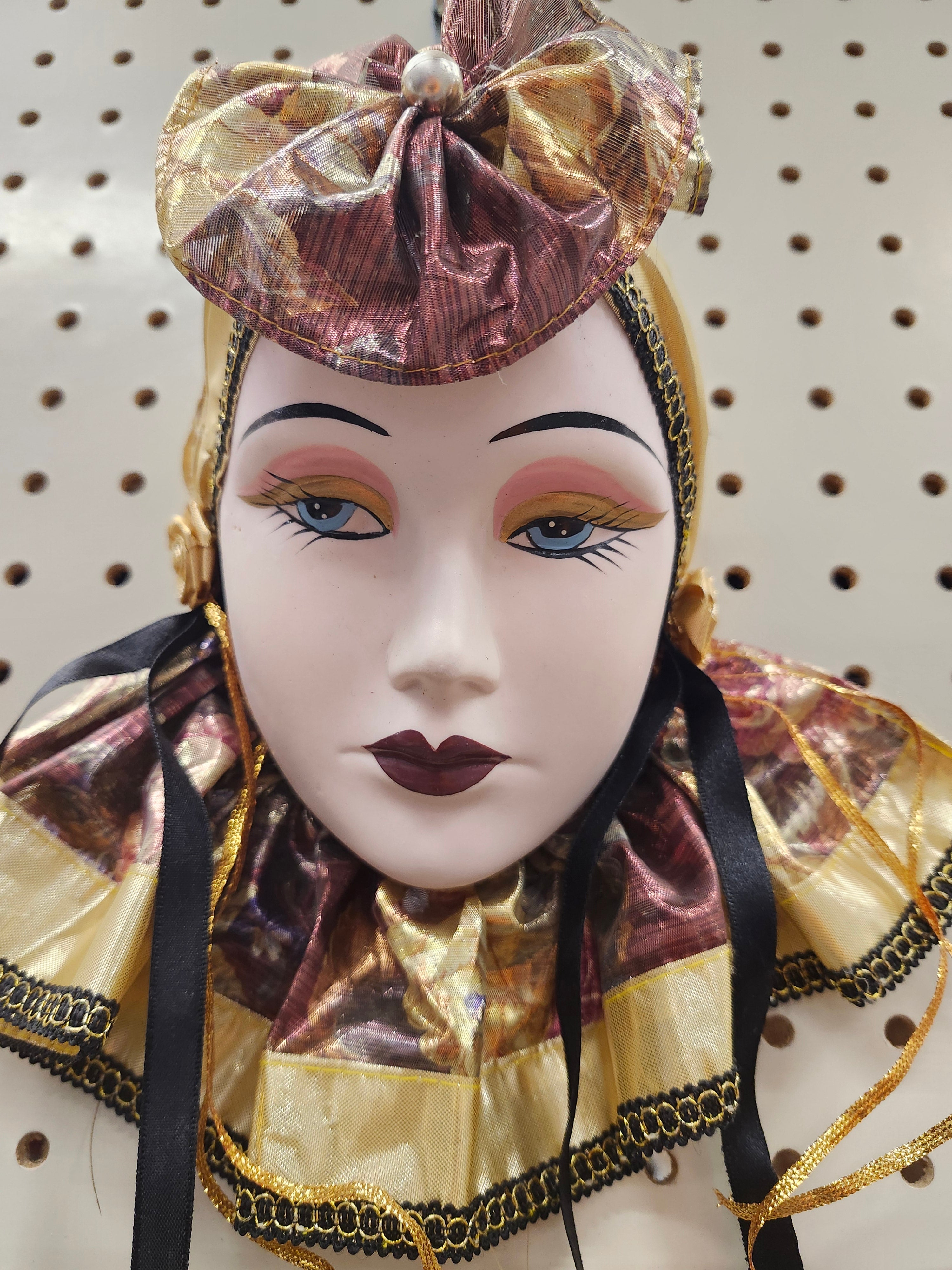 Wall art mask