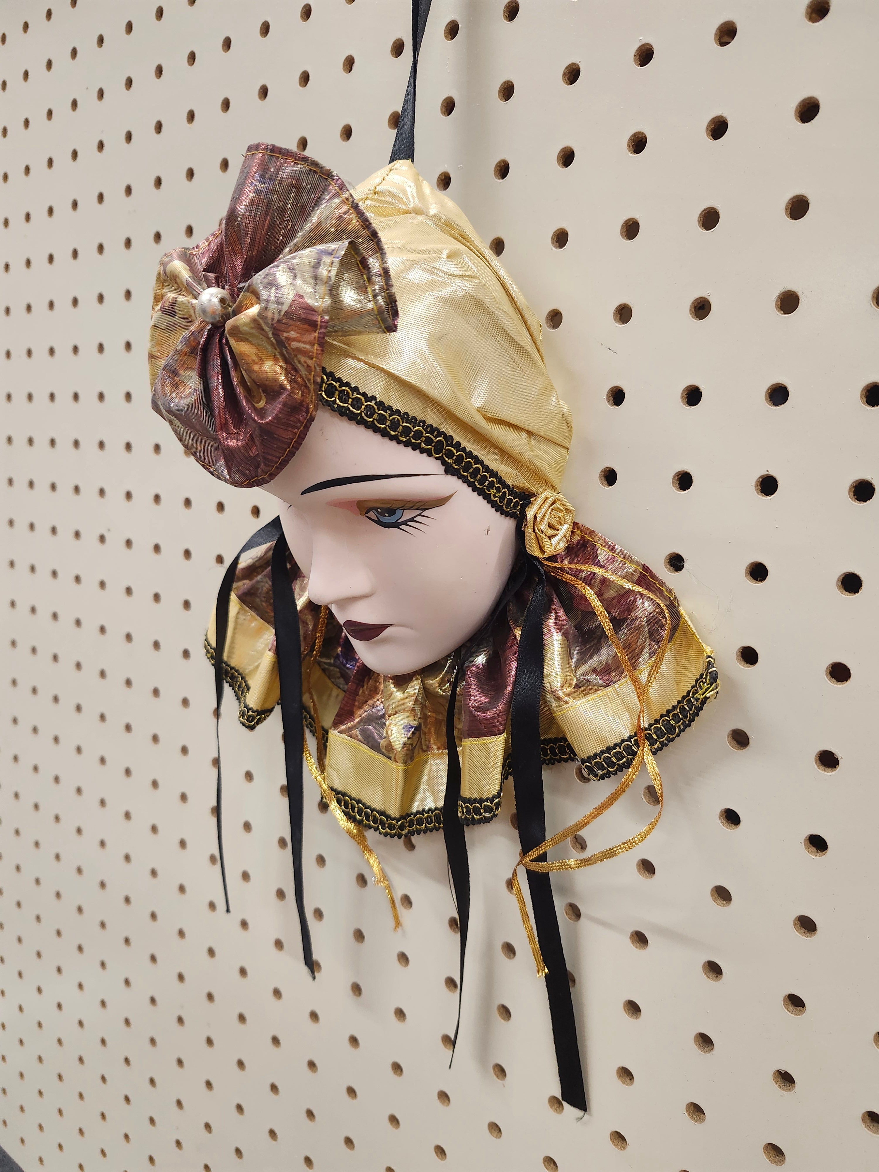Wall art mask