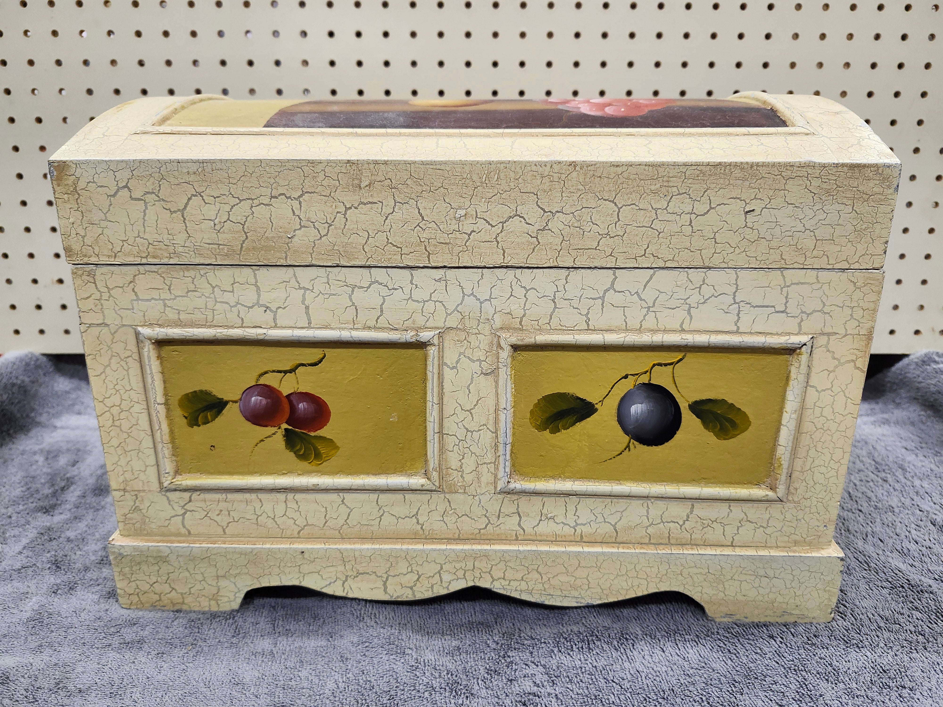 Wood chest