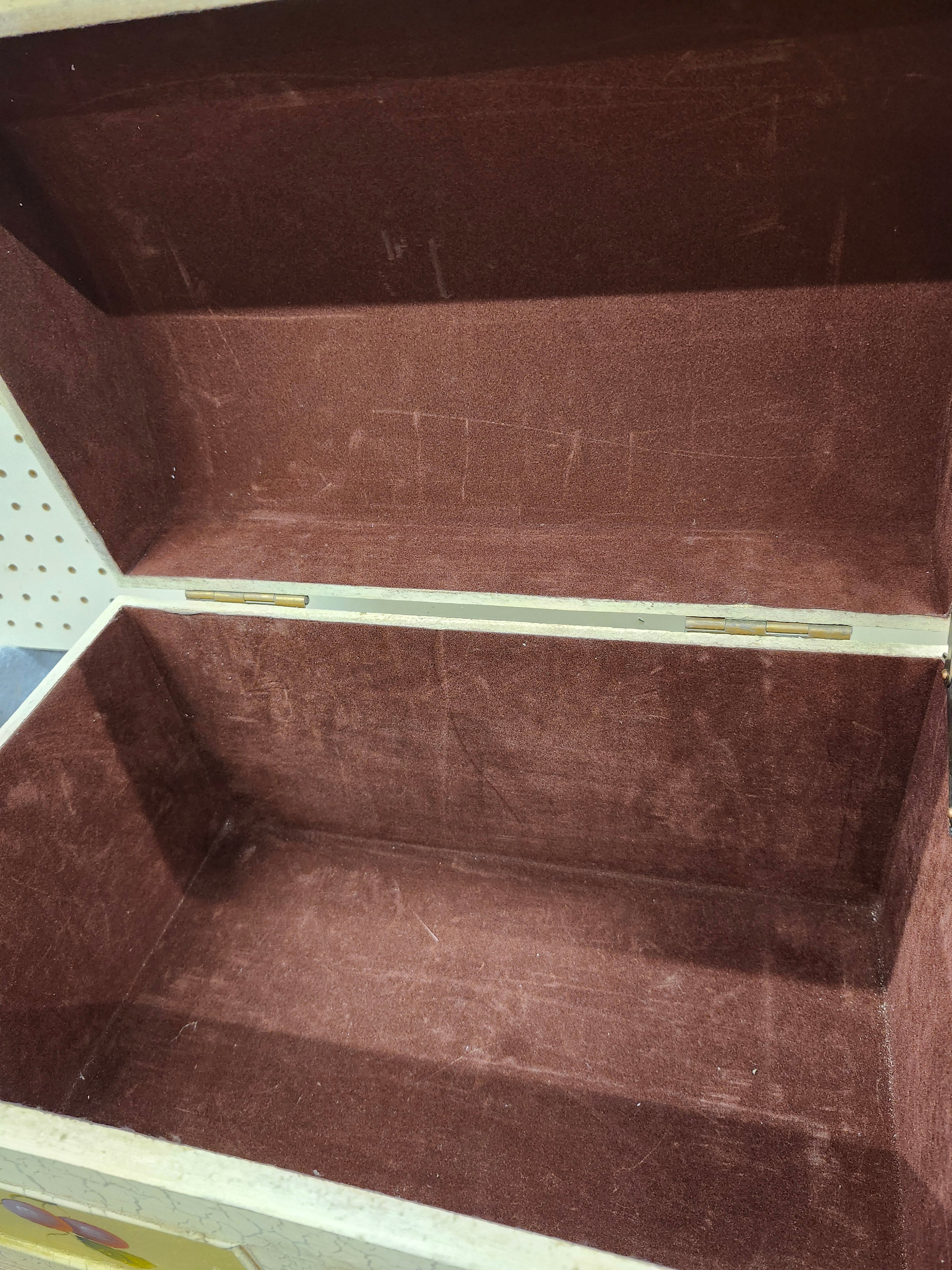 Wood chest