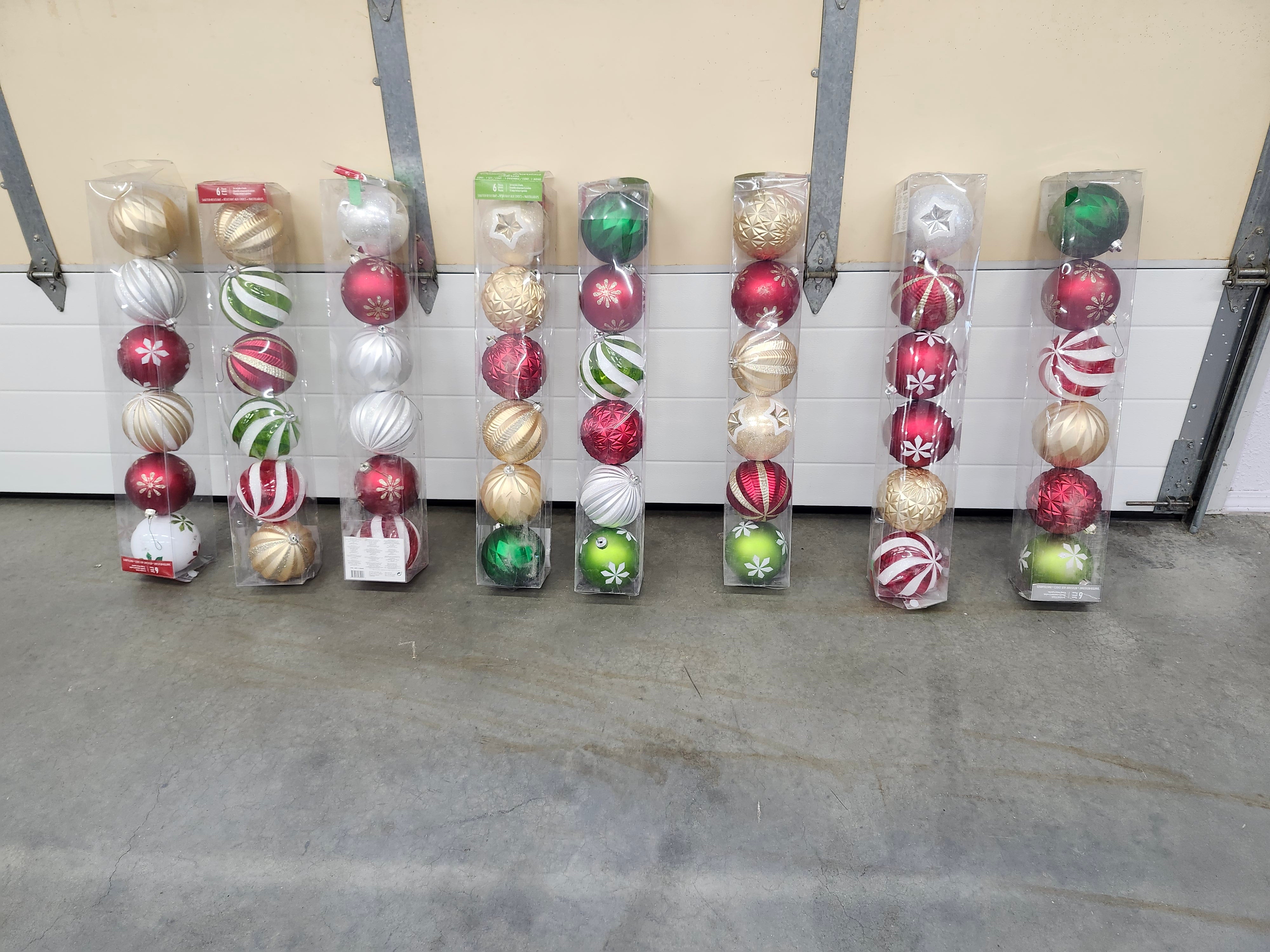 X8 packs of large Christmas balls
