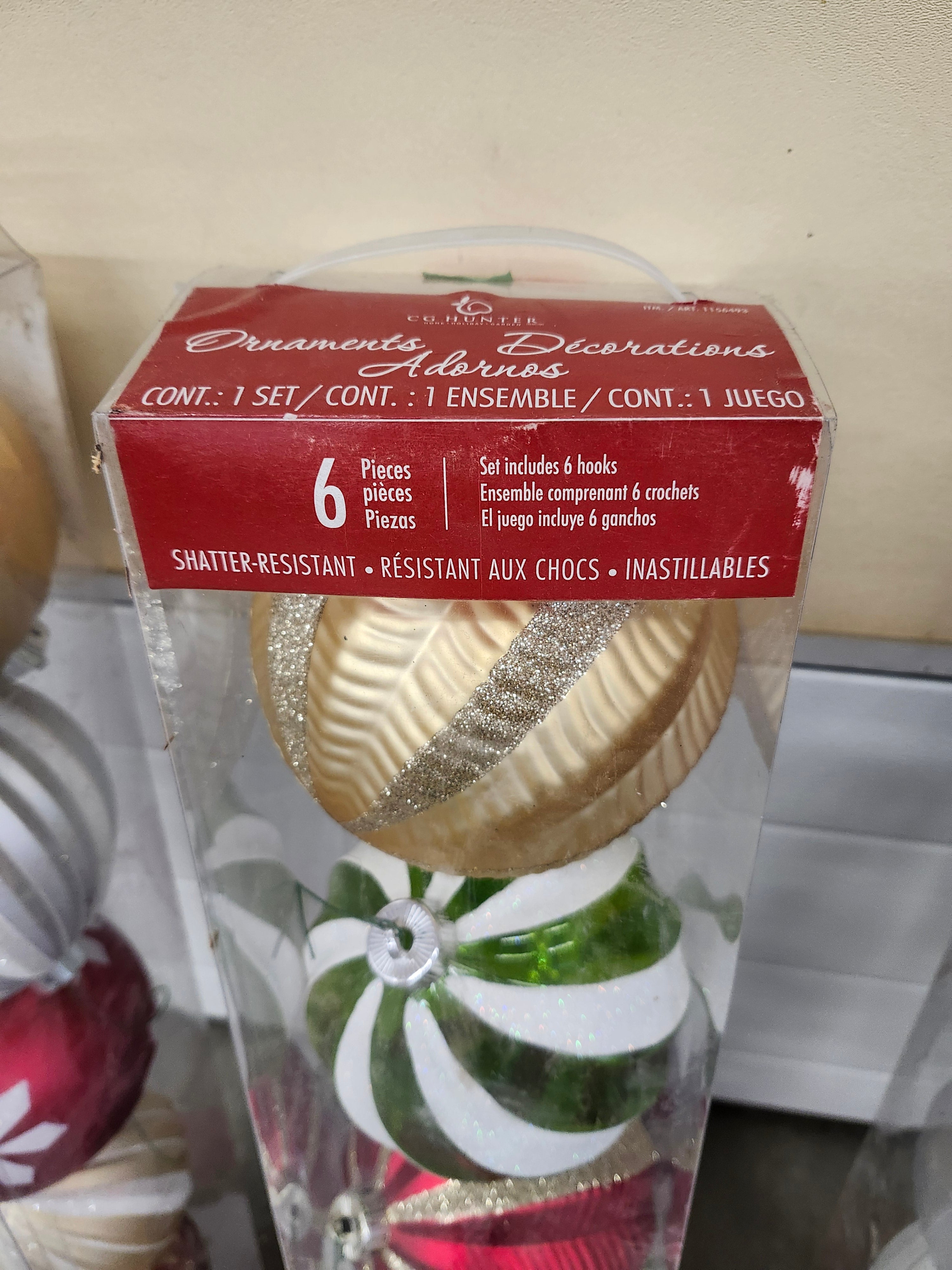 X8 packs of large Christmas balls