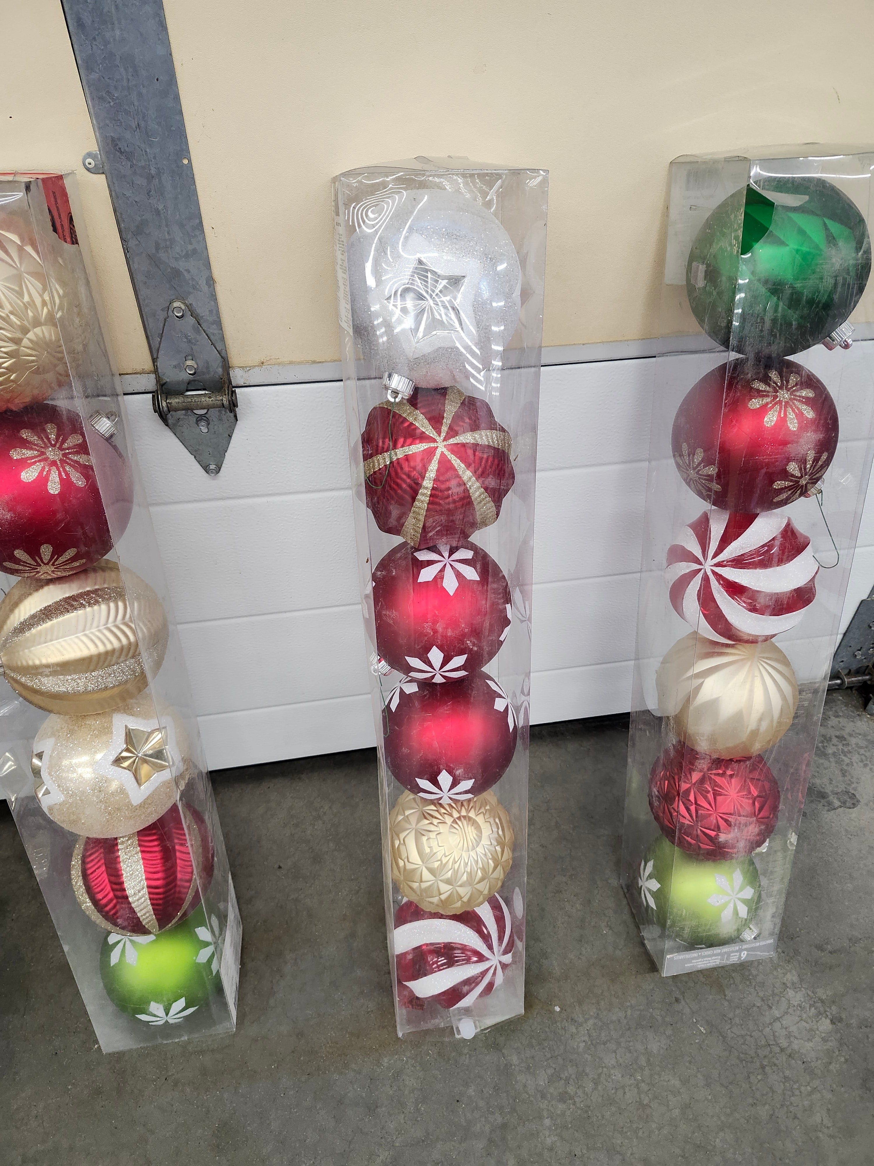 X8 packs of large Christmas balls