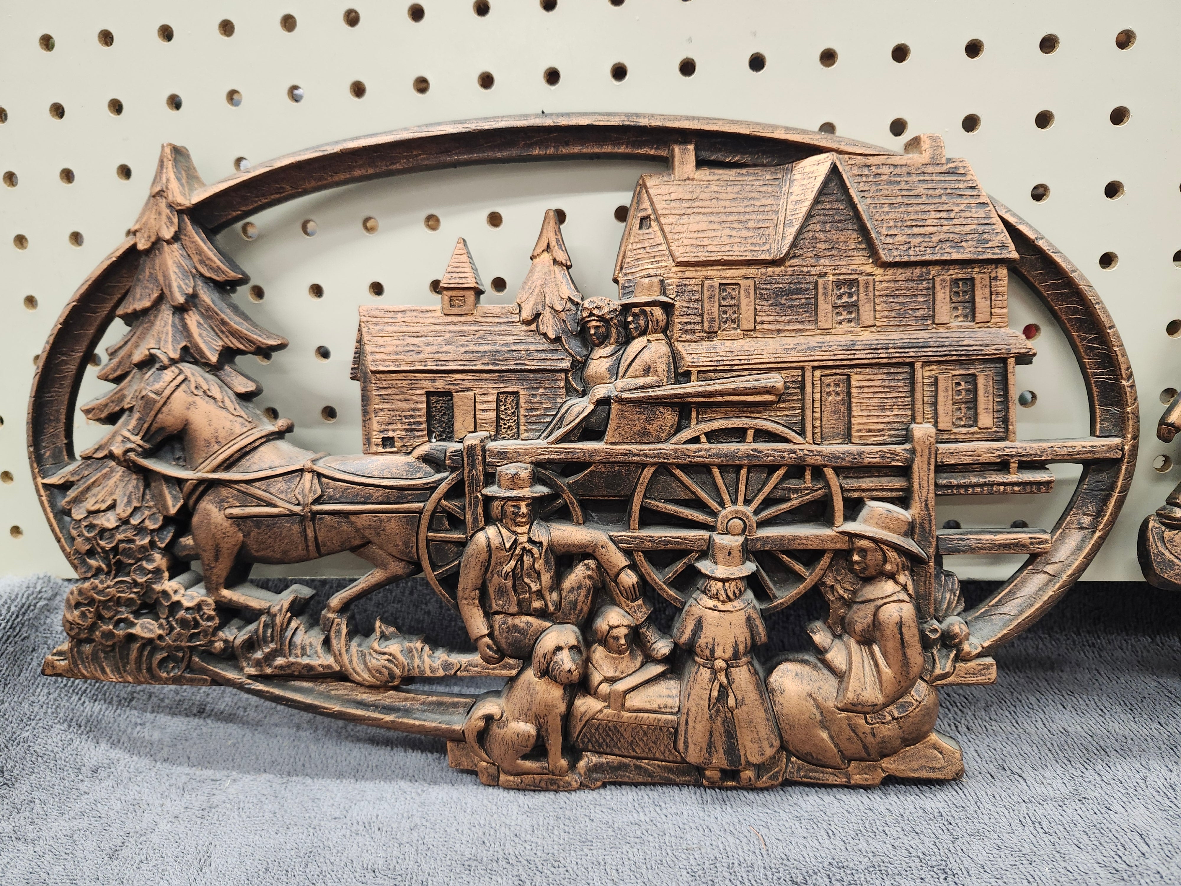 X2 plastic wall decor