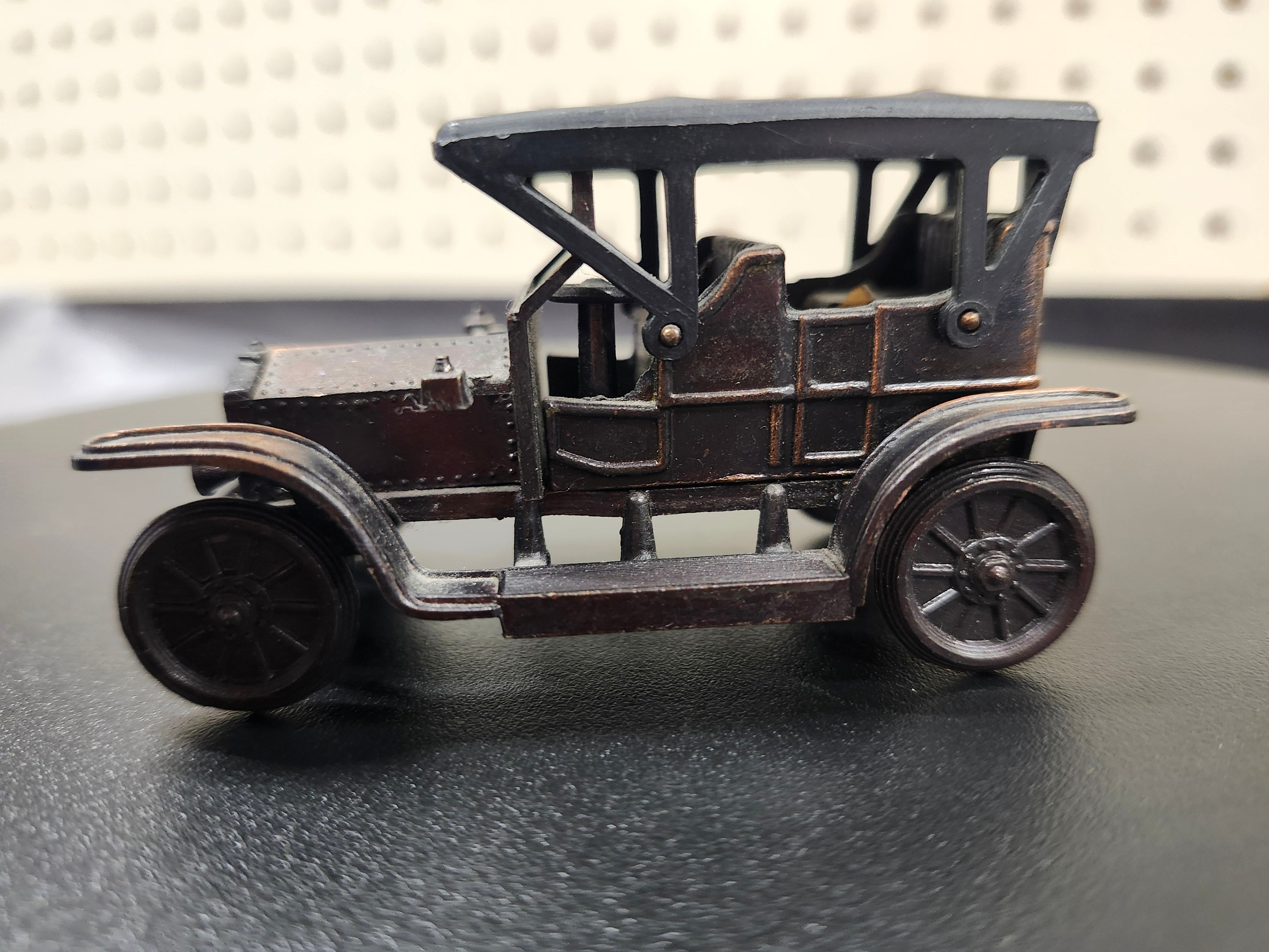 Metal car pencil sharpener