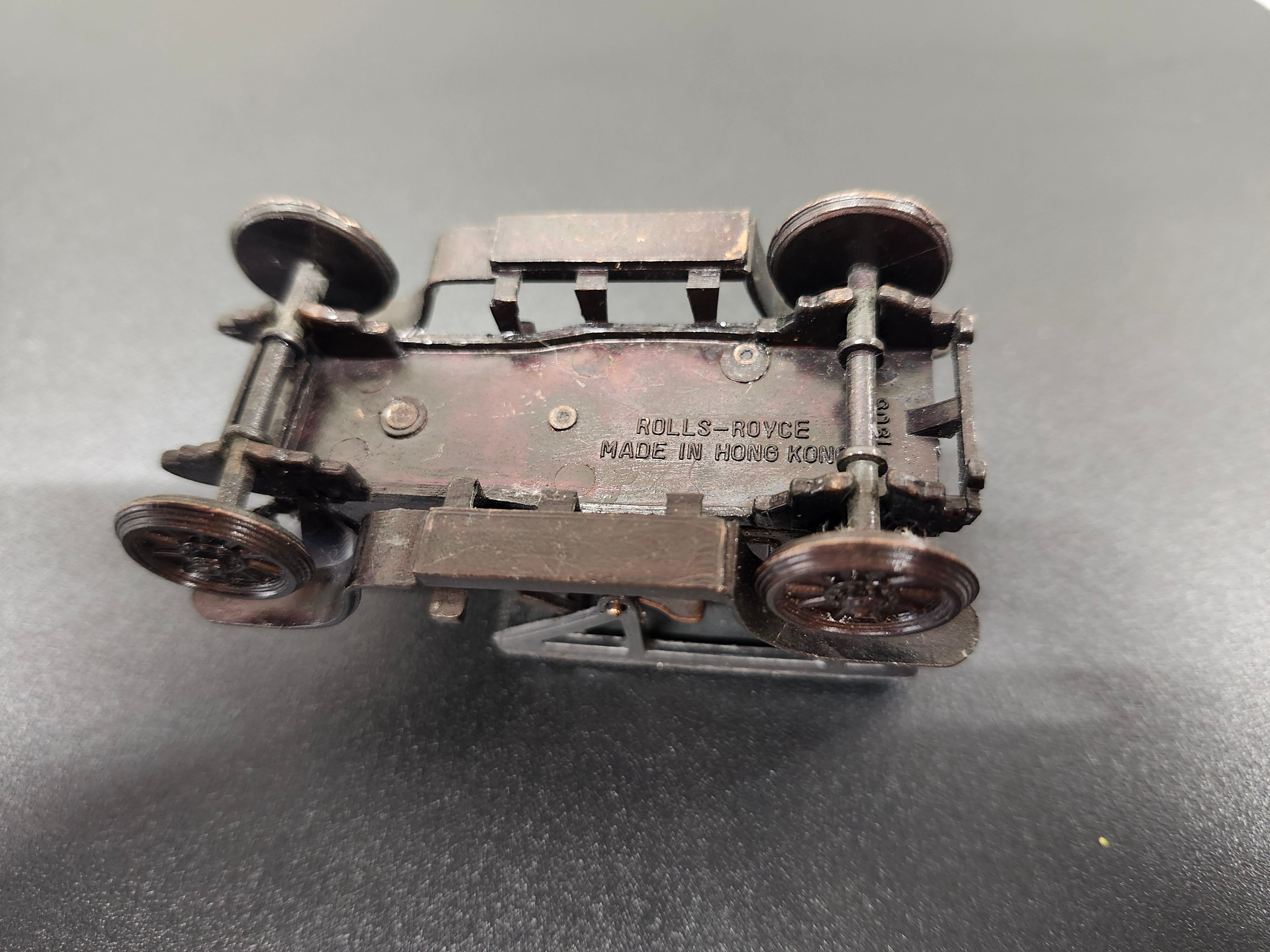 Metal car pencil sharpener