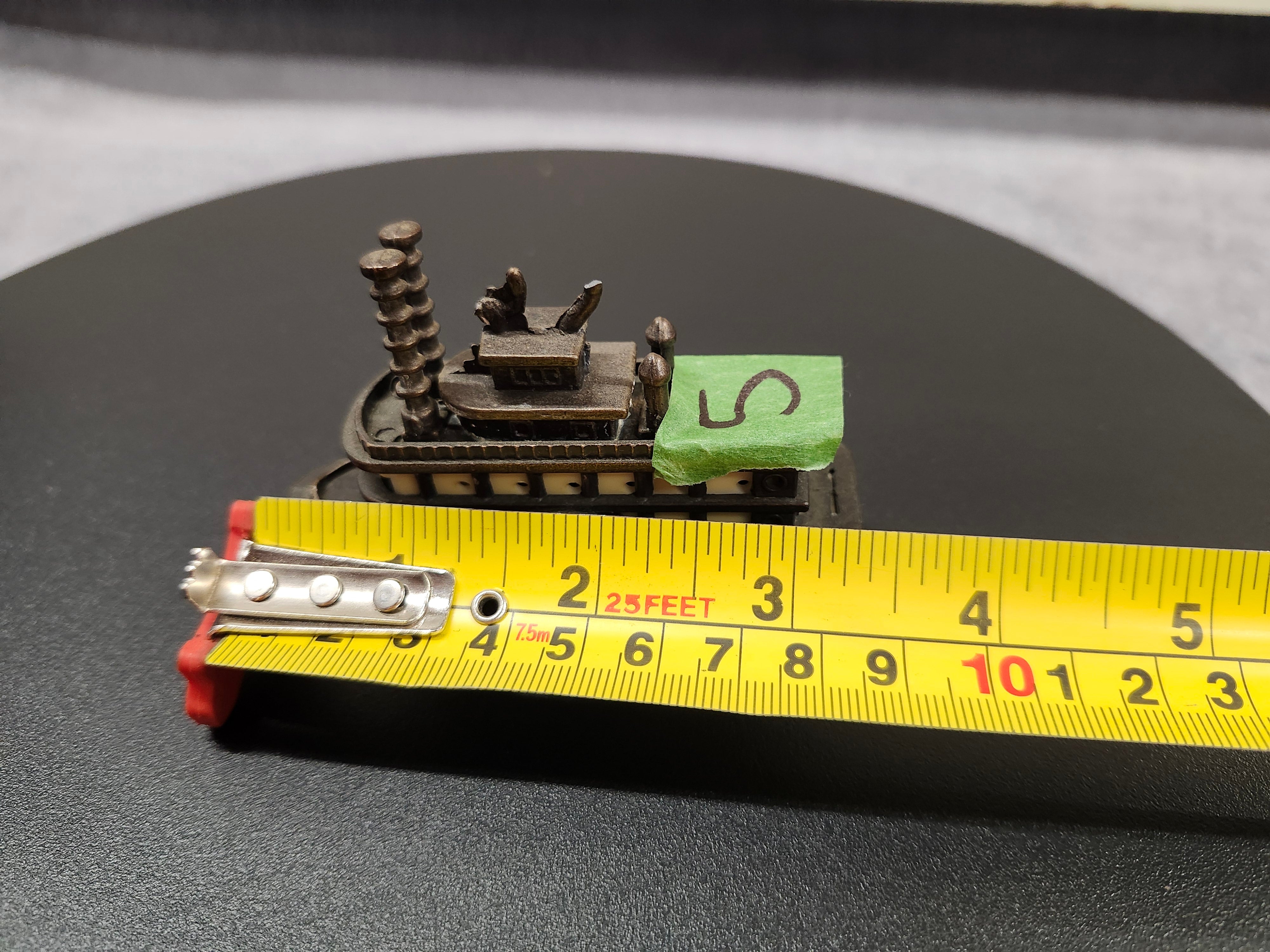 Metal pencil sharpener