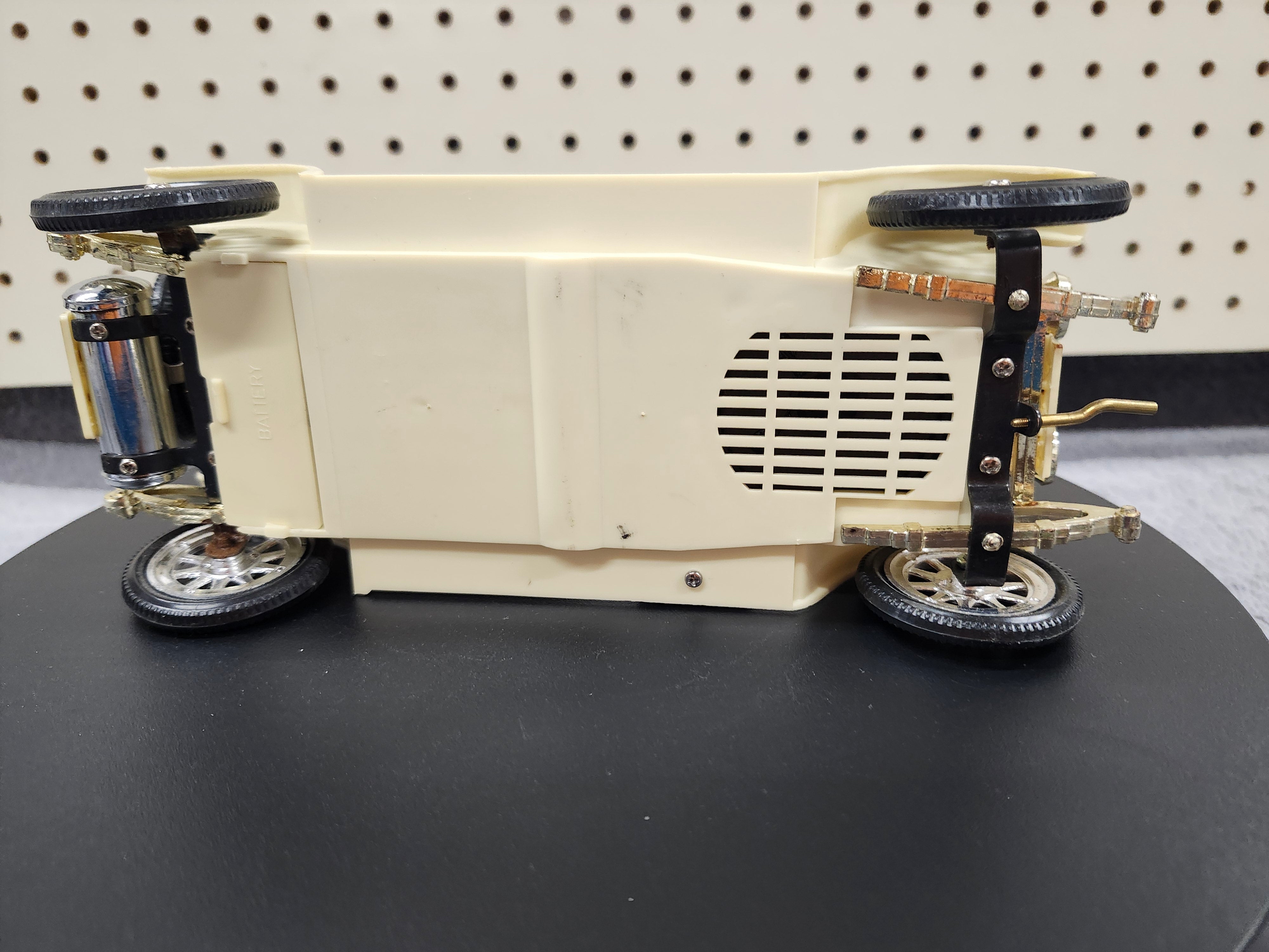 Collectable car / radio