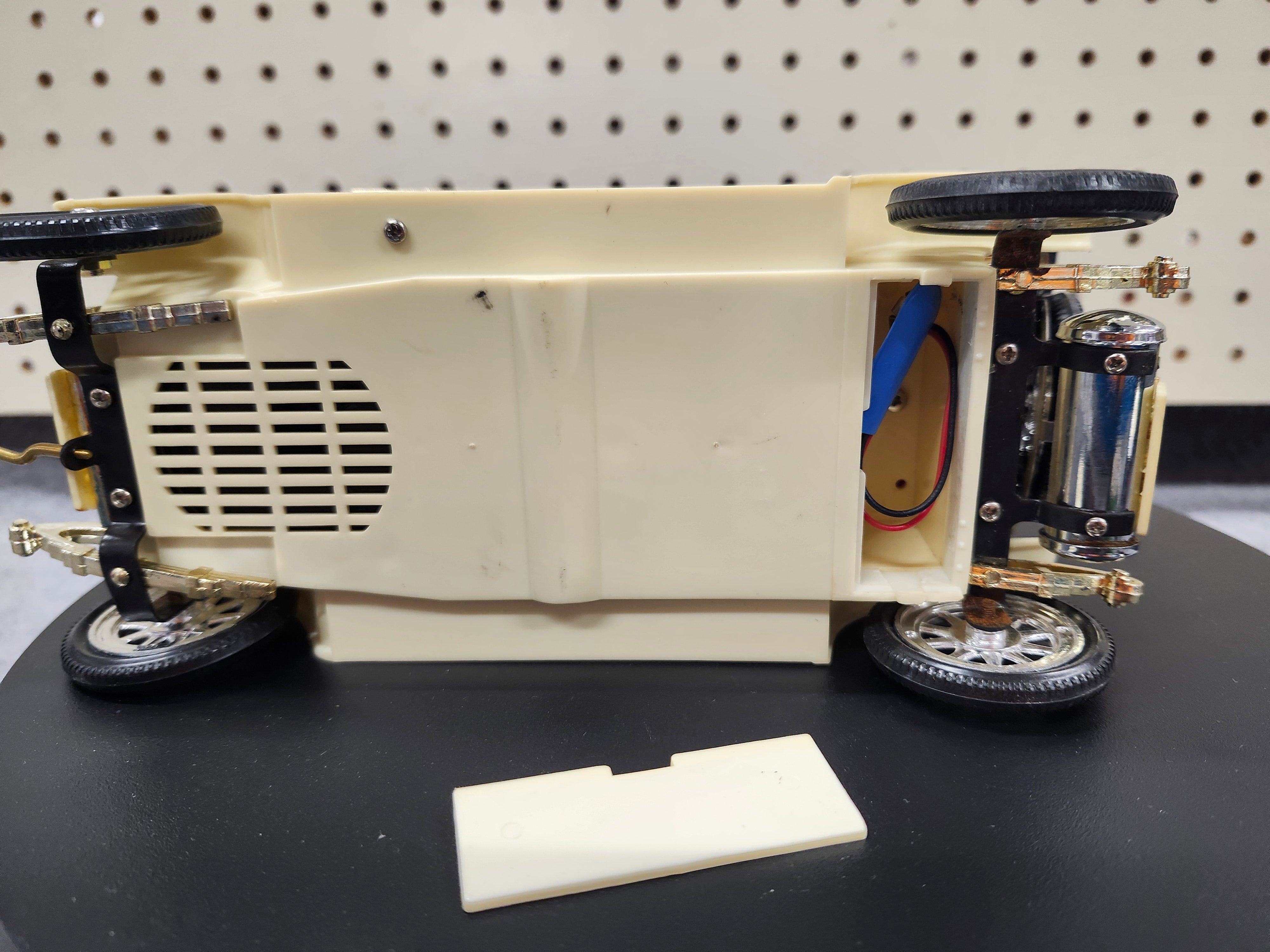Collectable car / radio