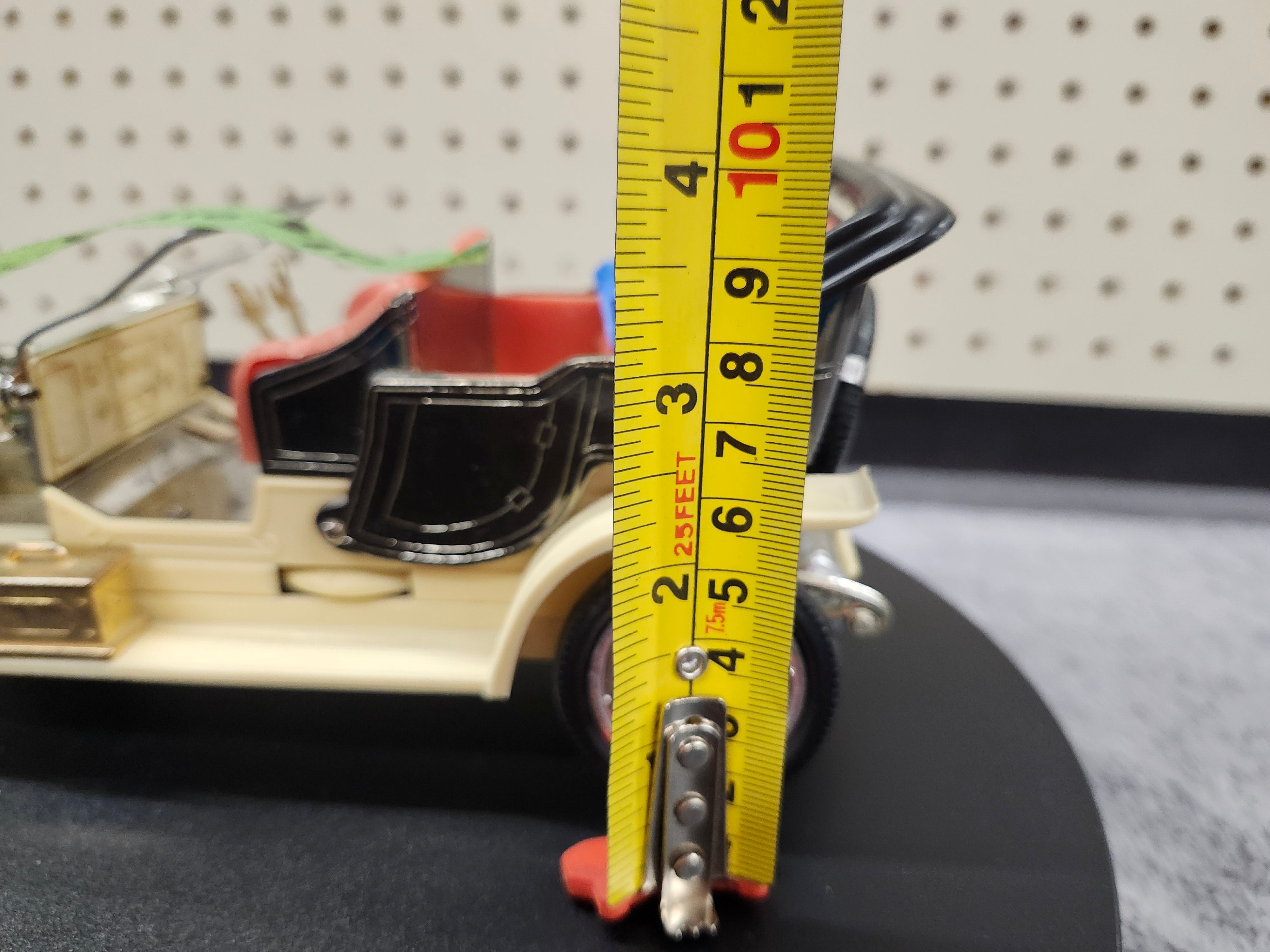 Collectable car / radio