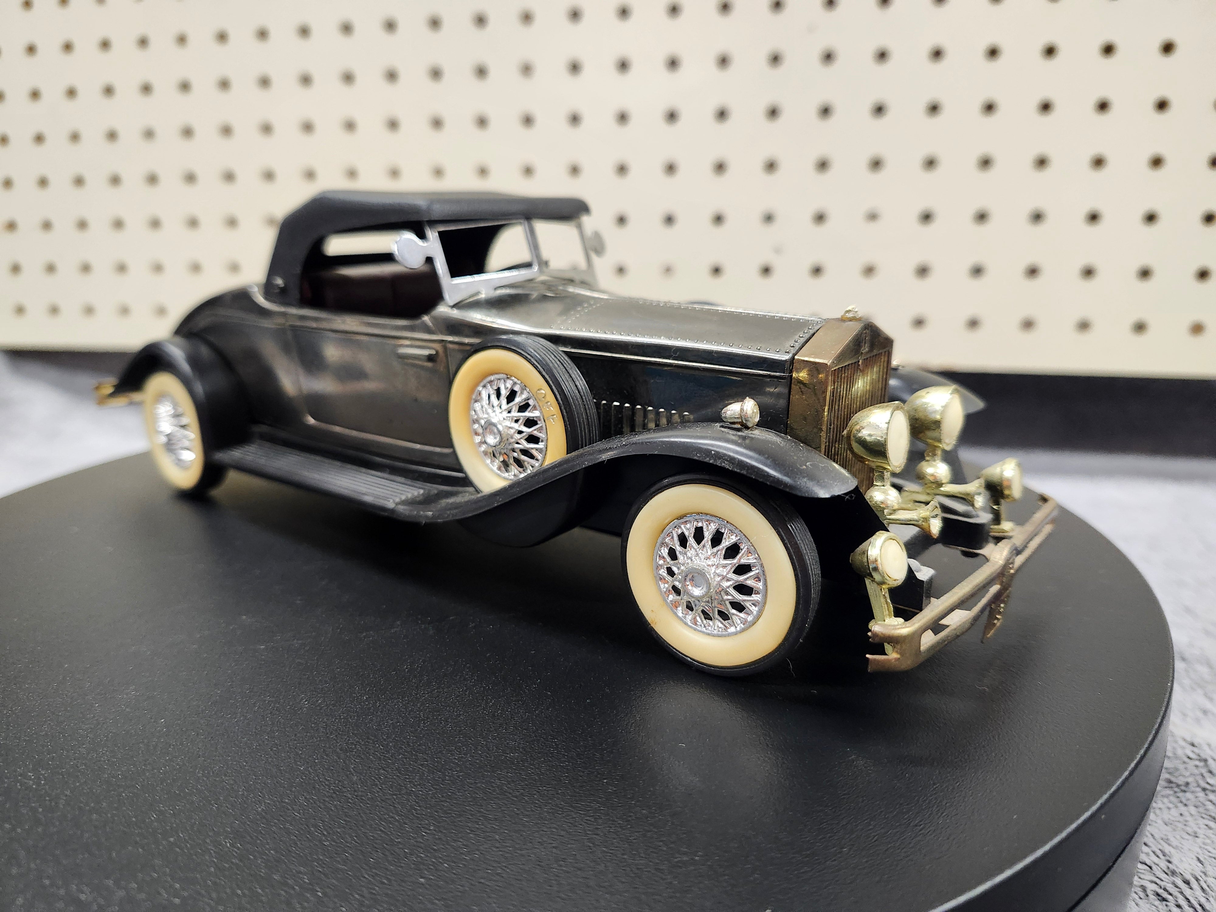 Collectable car/ Radio