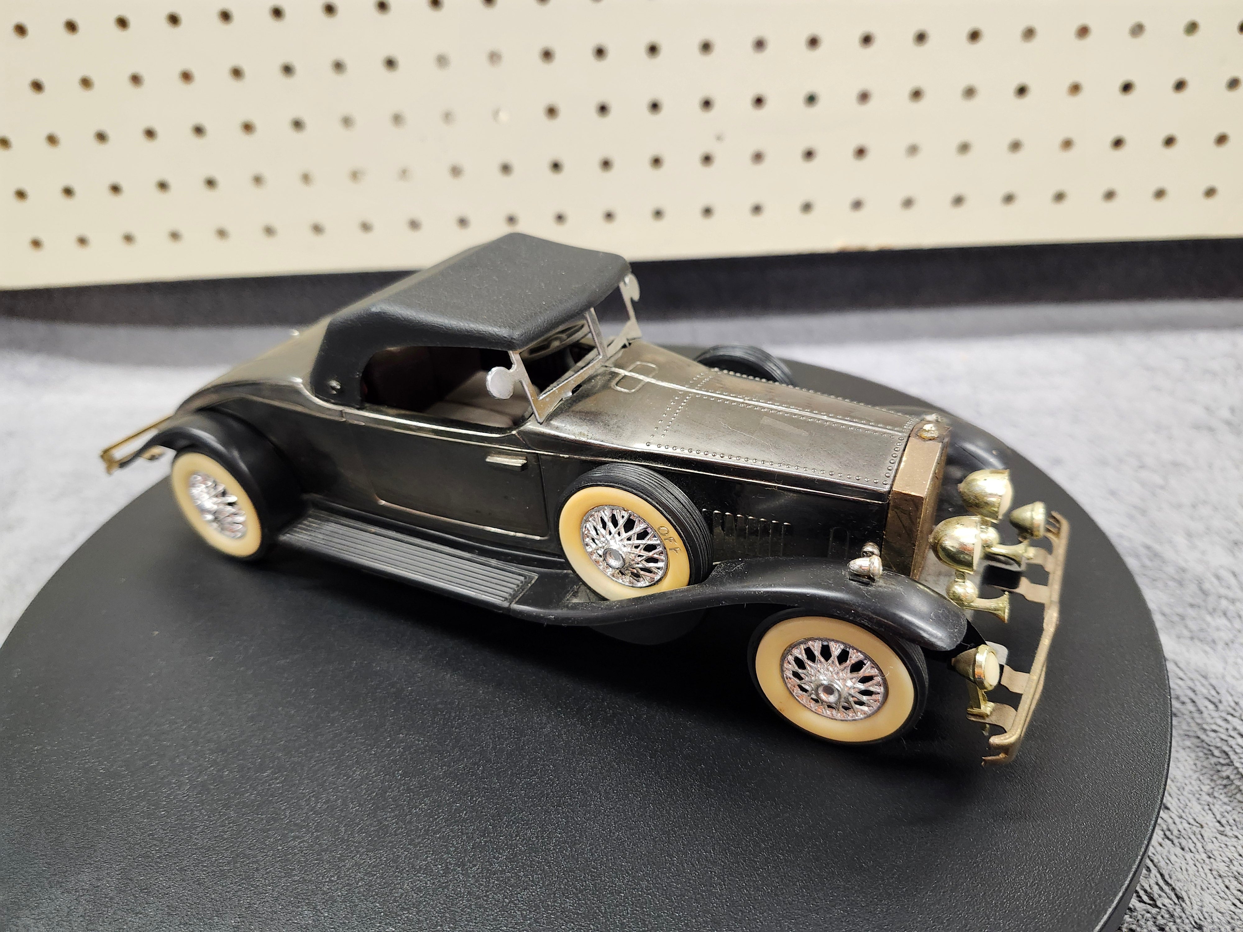 Collectable car/ Radio