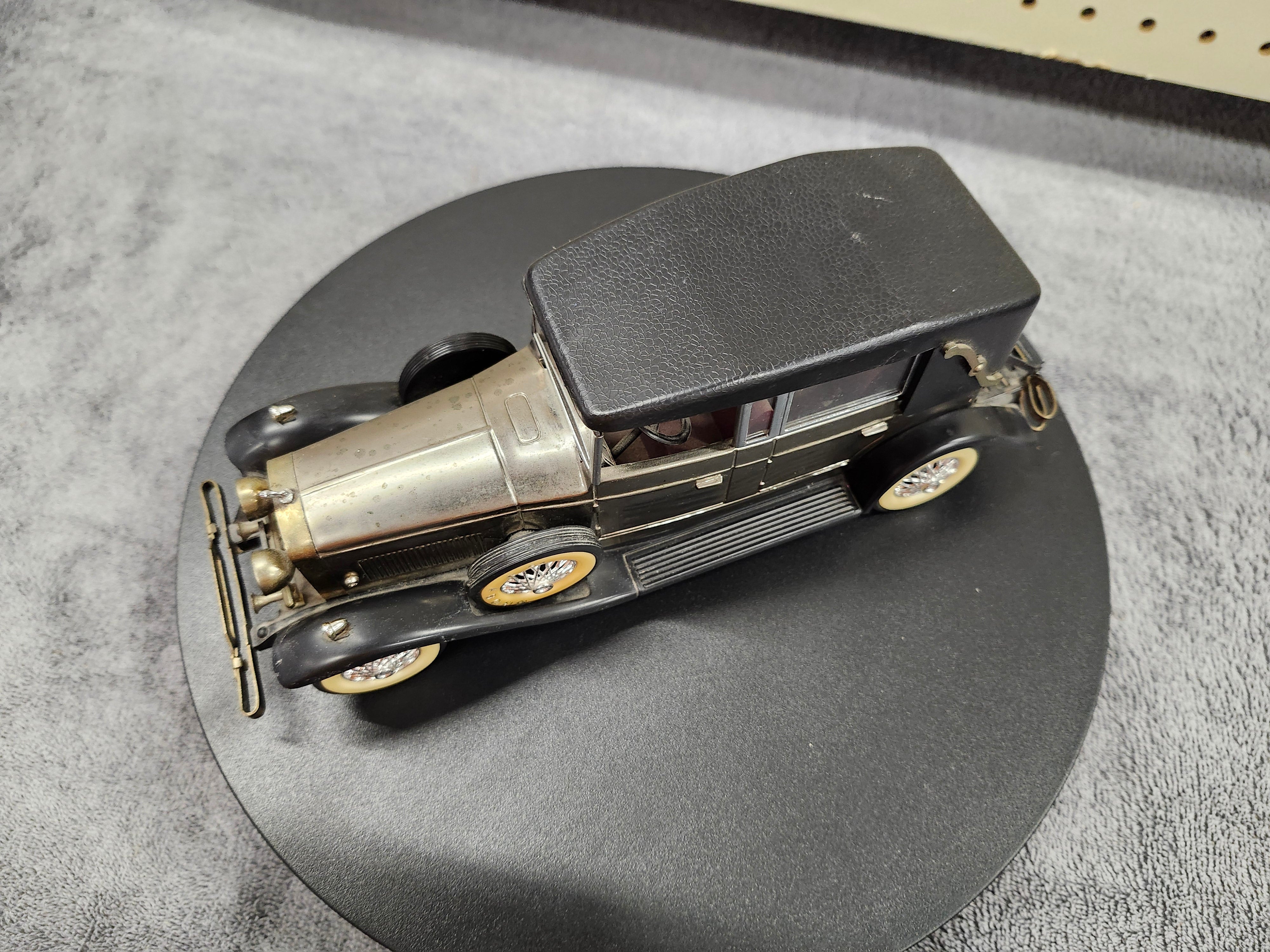 Collectable car / Radio